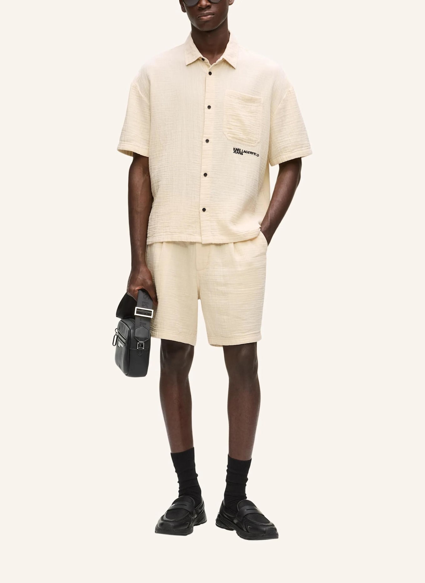 KARL LAGERFELD JEANS Shorts: BEIGE