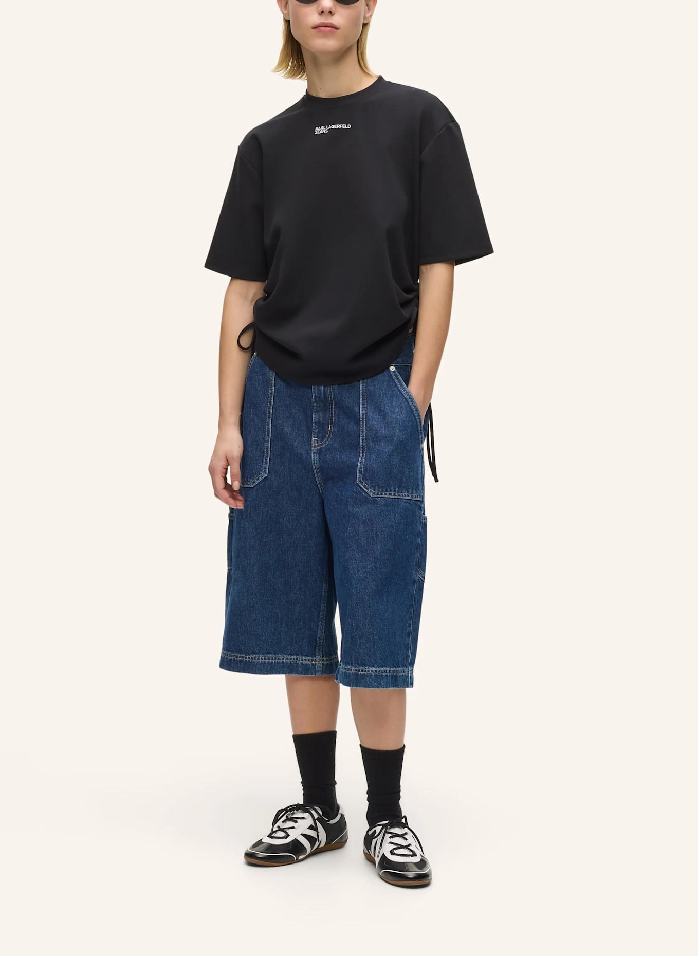 KARL LAGERFELD JEANS Shorts: BLAU