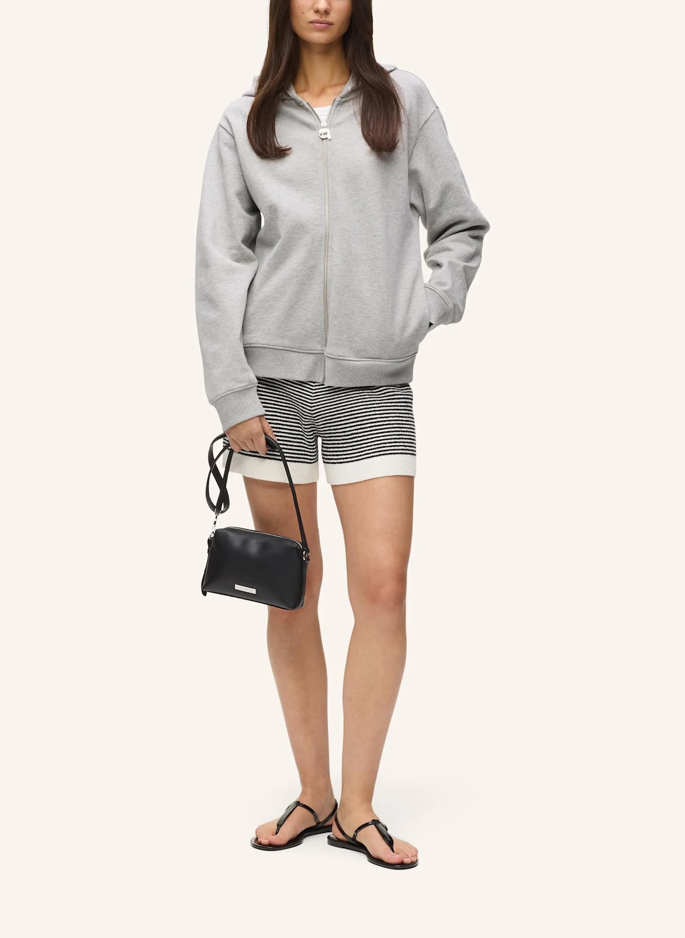 KARL LAGERFELD Umhängetasche: SCHWARZ