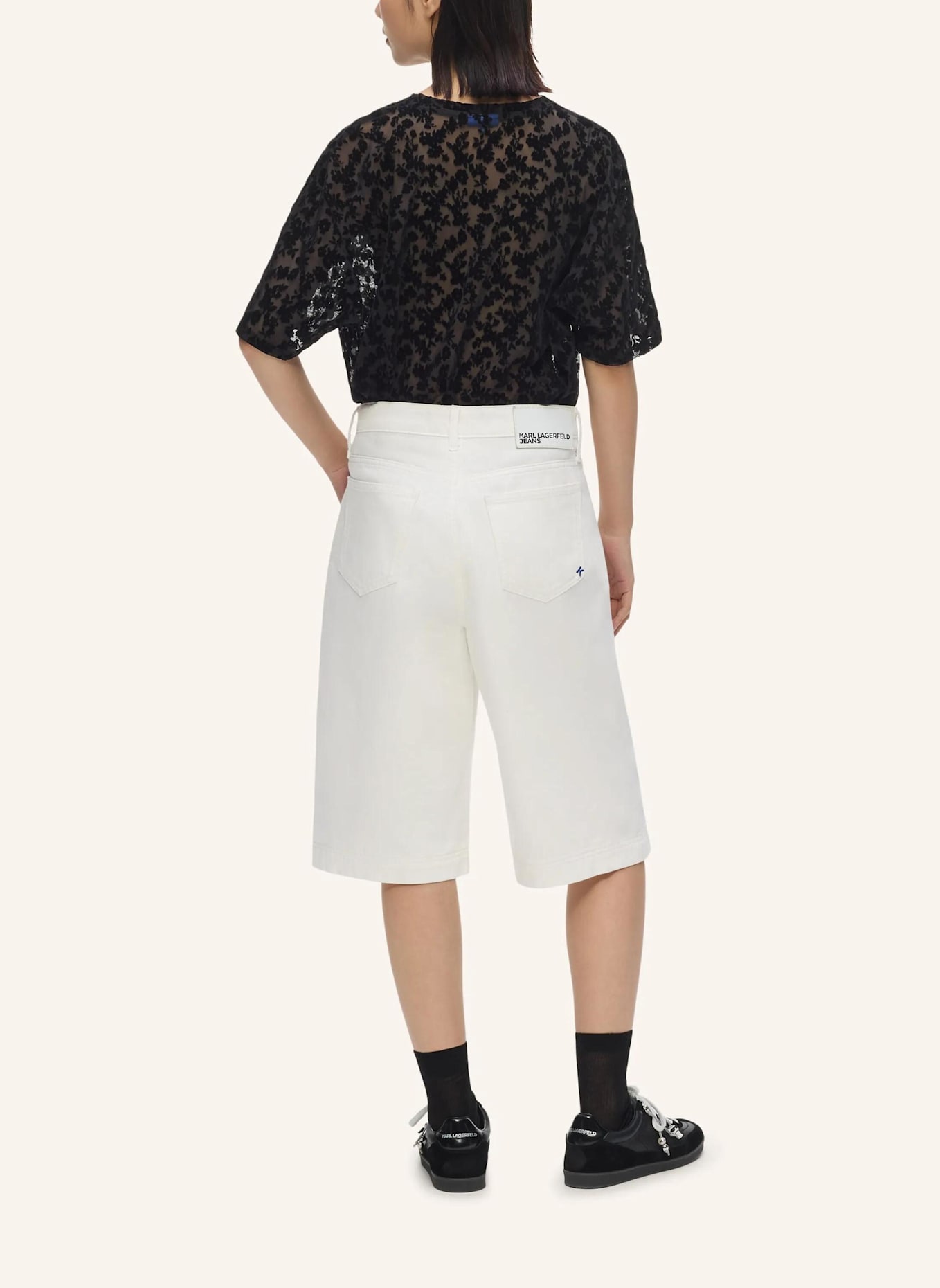 KARL LAGERFELD JEANS Shorts: WEISS