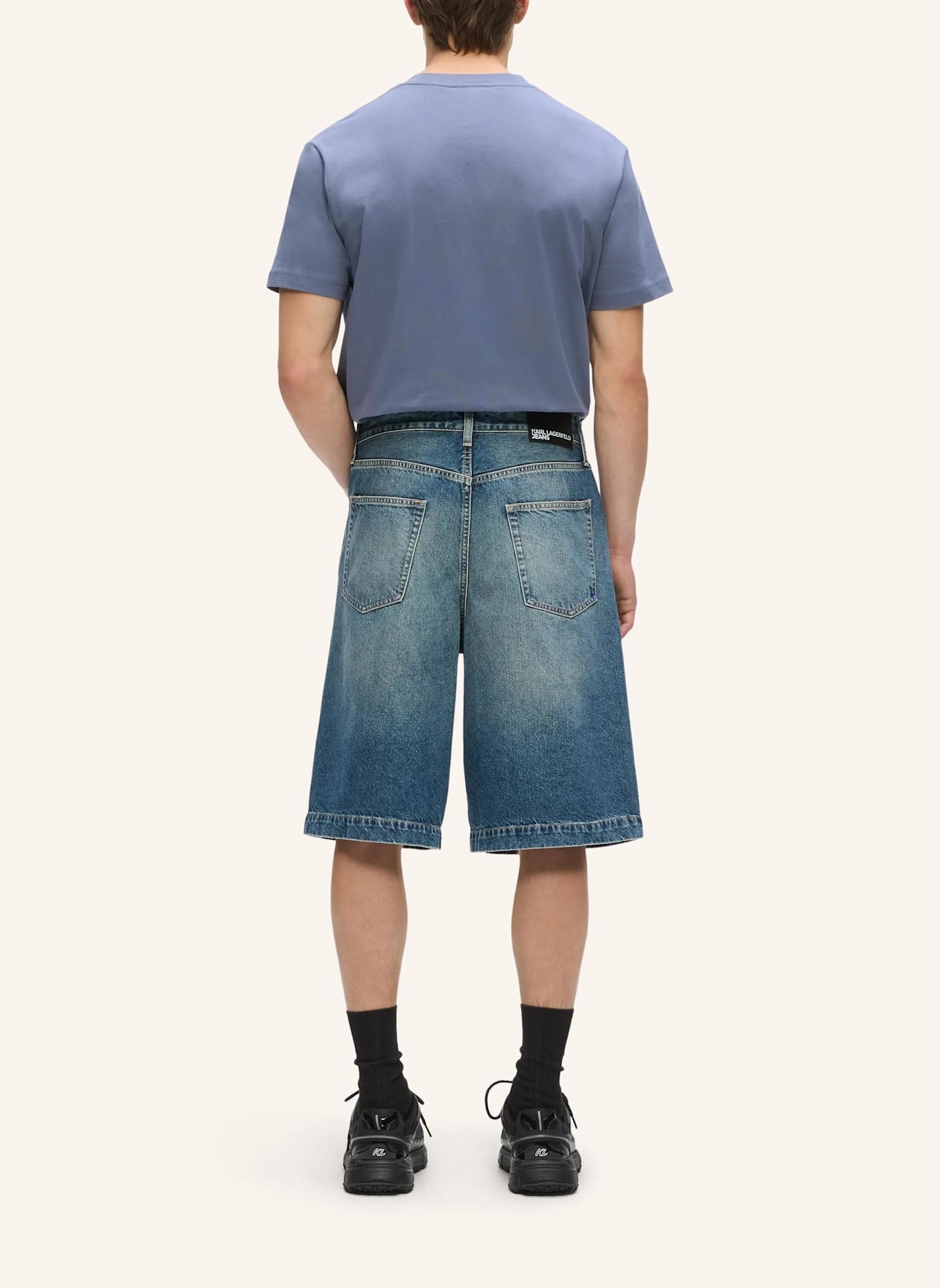 KARL LAGERFELD JEANS Shorts: BLAU