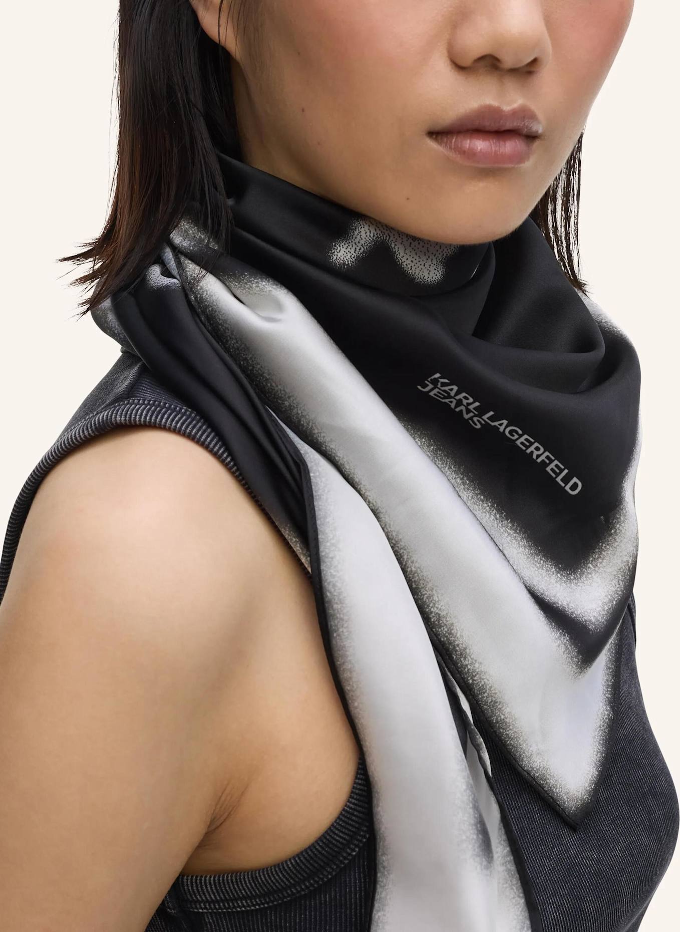 KARL LAGERFELD JEANS Schal: SCHWARZ