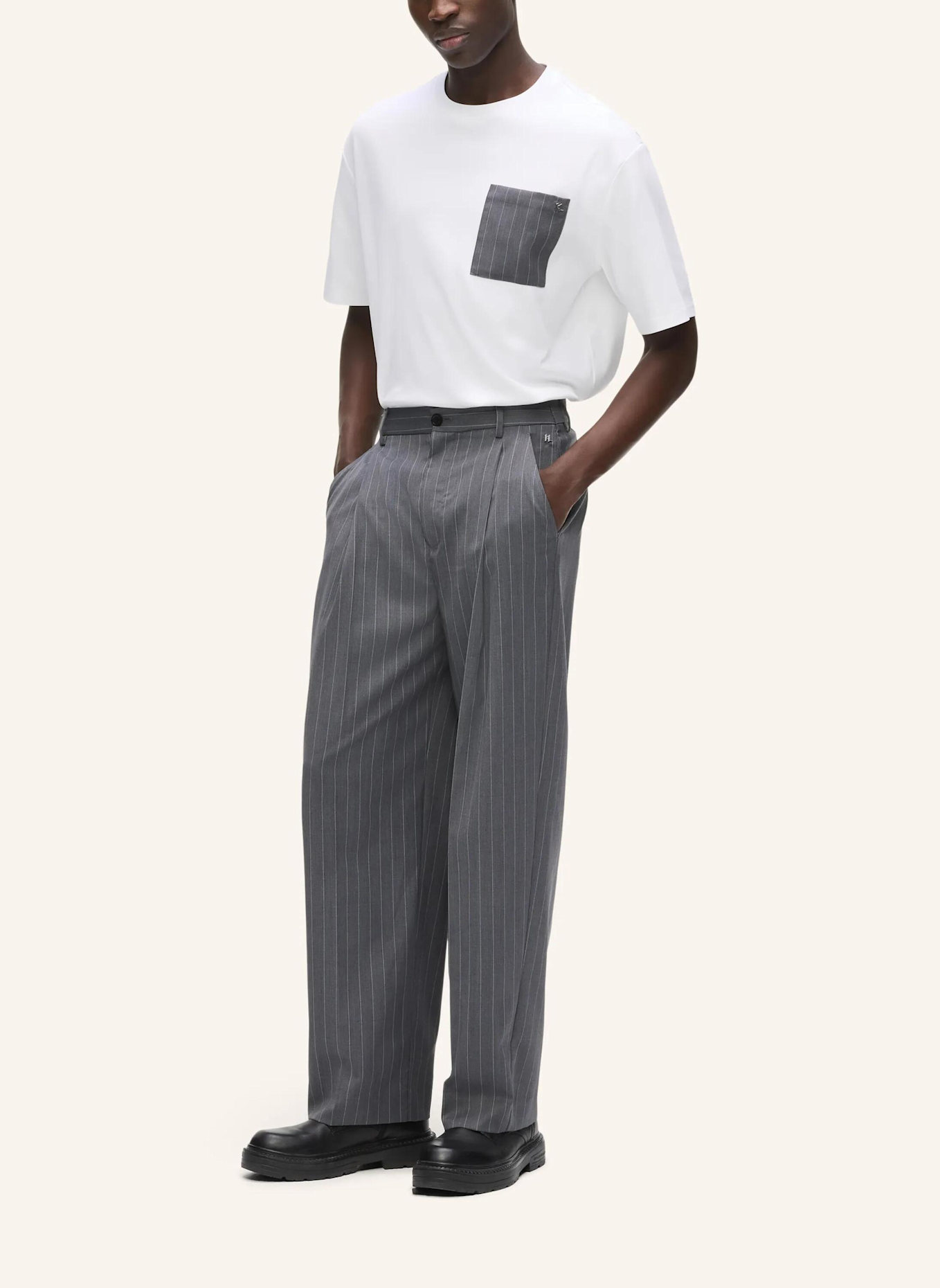 KARL LAGERFELD Hose: GRAU