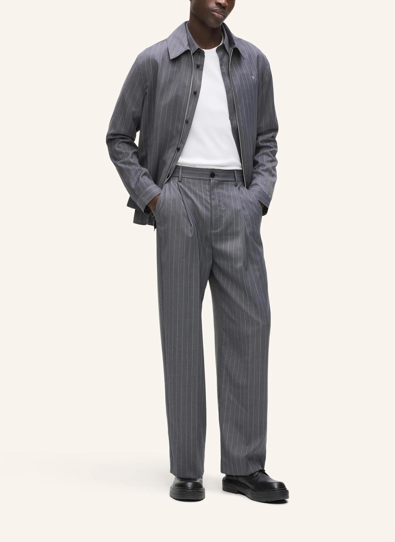 KARL LAGERFELD Hose: GRAU