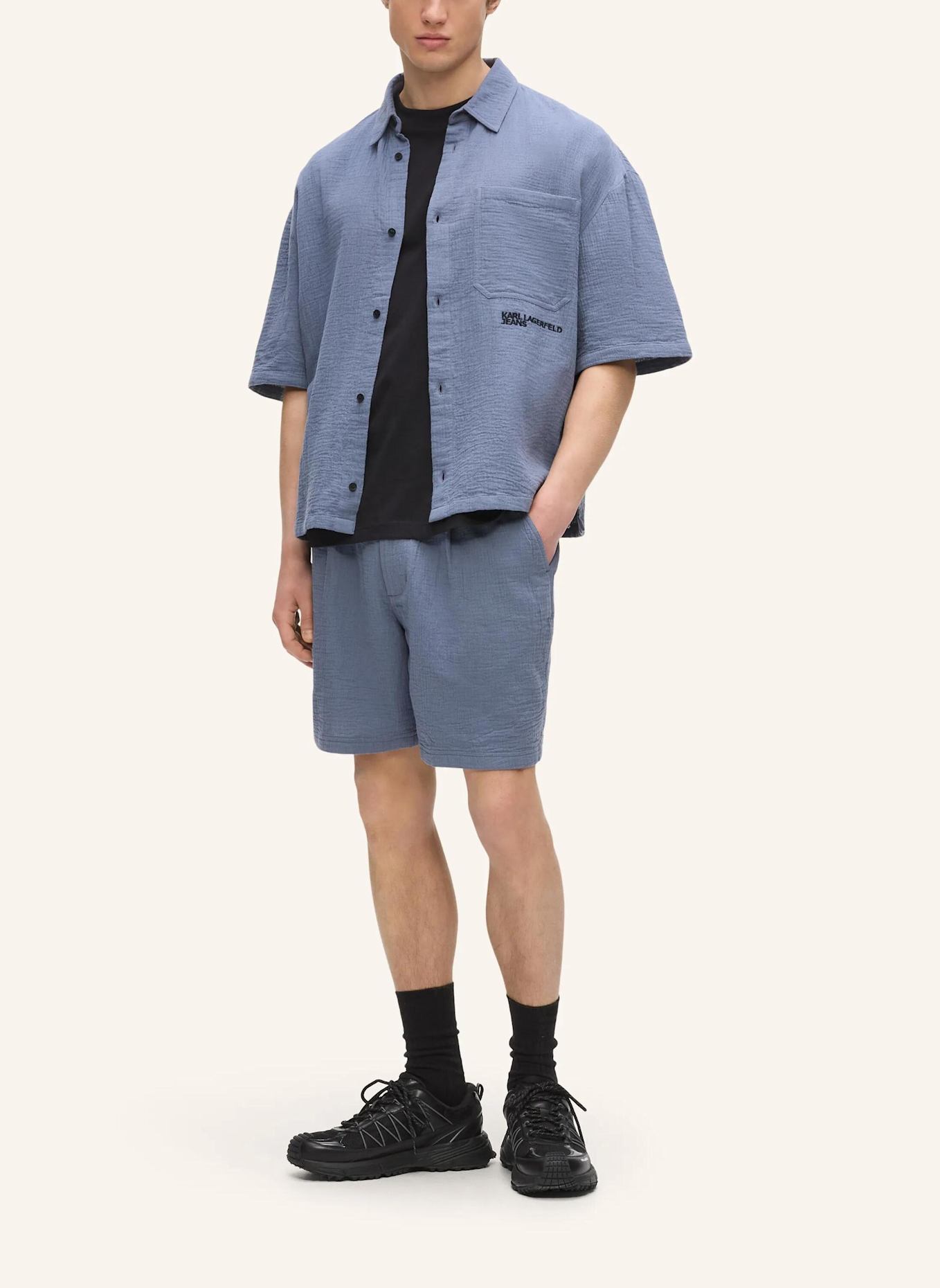 KARL LAGERFELD JEANS Shorts: GRAU