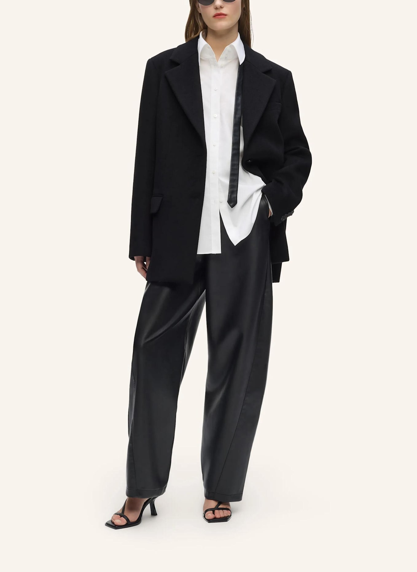 KARL LAGERFELD Mantel: SCHWARZ