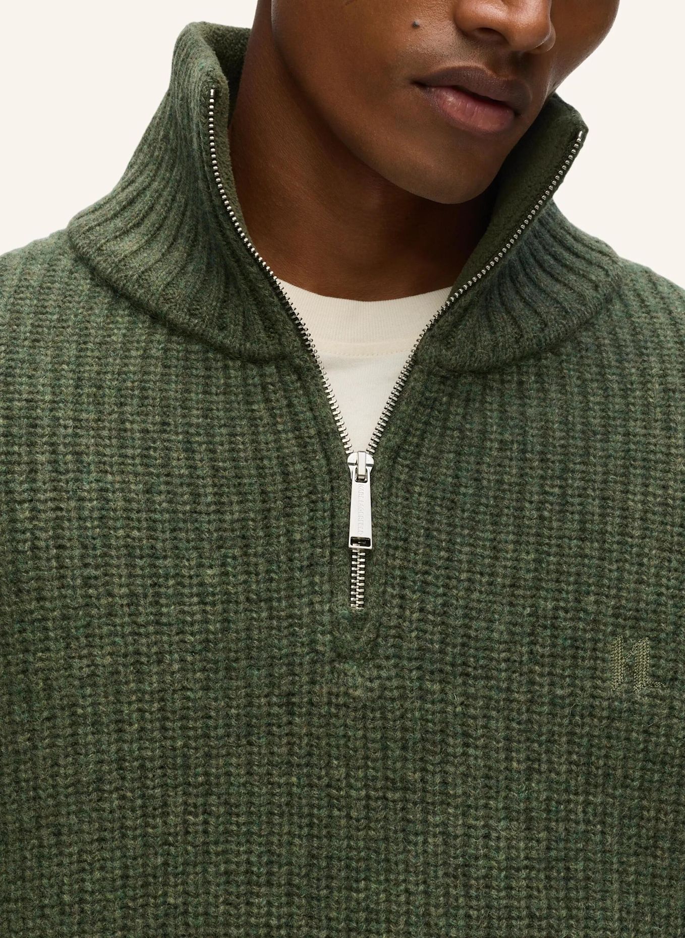KARL LAGERFELD Sweatshirt: DUNKELGRÜN