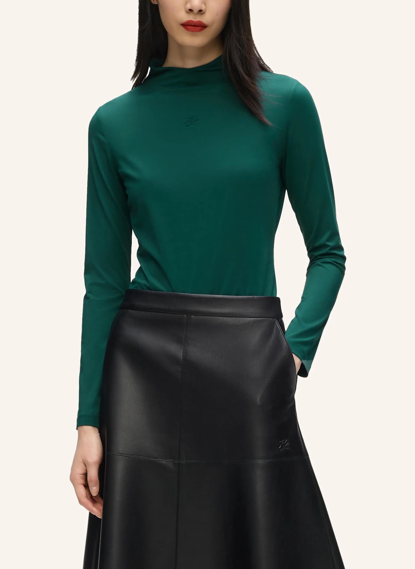 KARL LAGERFELD Top: GRÜN