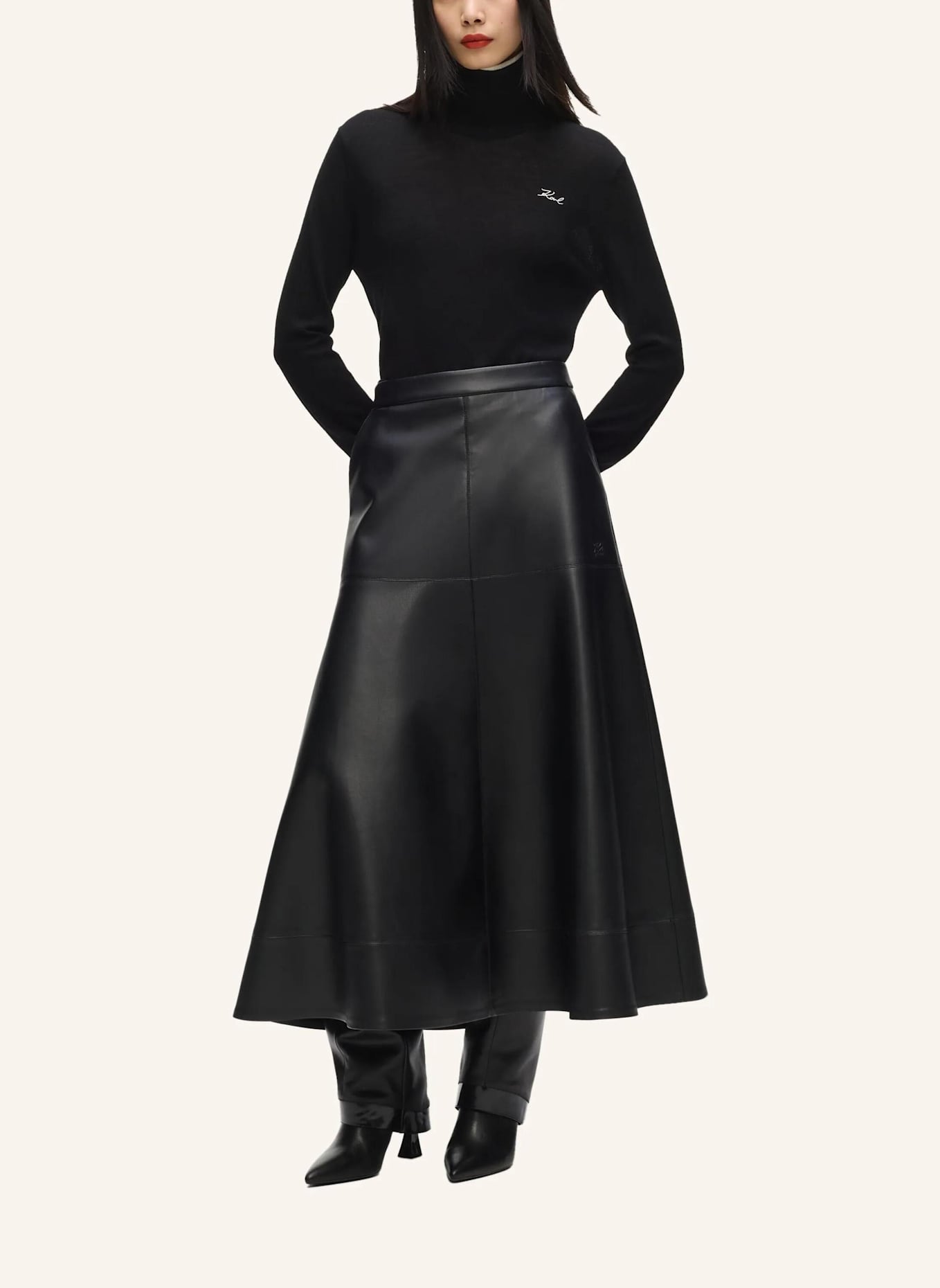 KARL LAGERFELD Sweatshirt: SCHWARZ