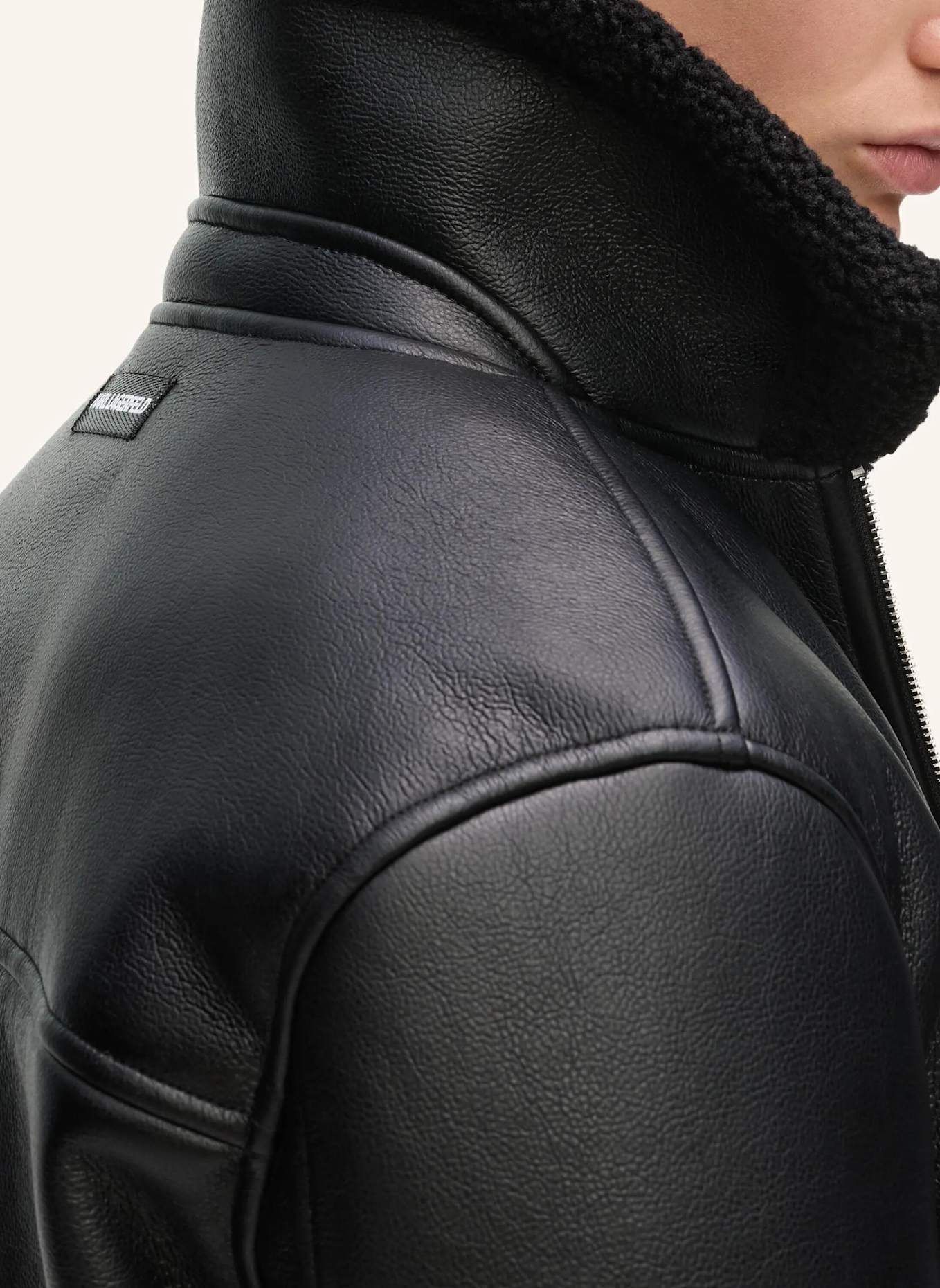 KARL LAGERFELD Jacke: SCHWARZ