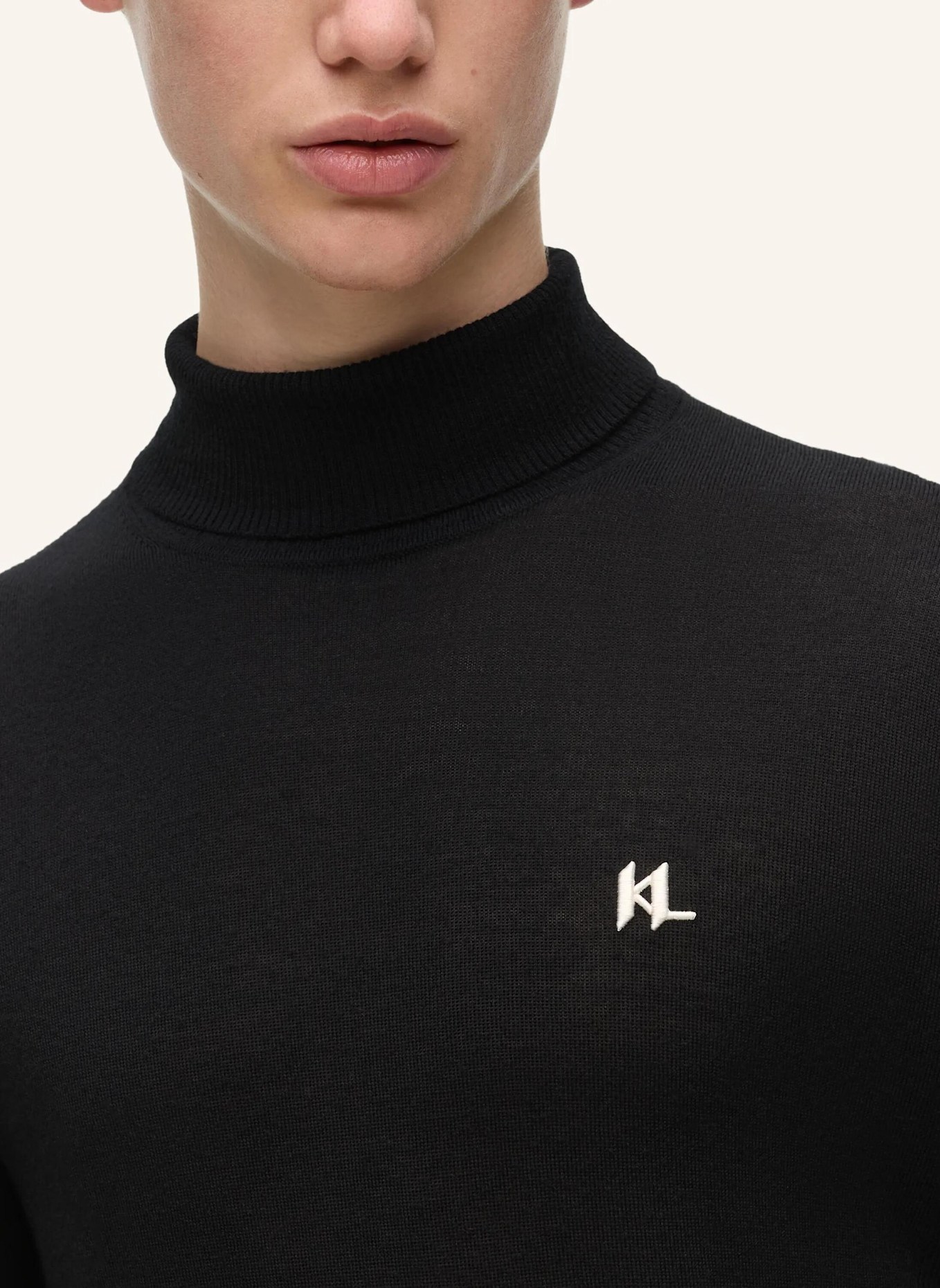 KARL LAGERFELD Sweatshirt: SCHWARZ