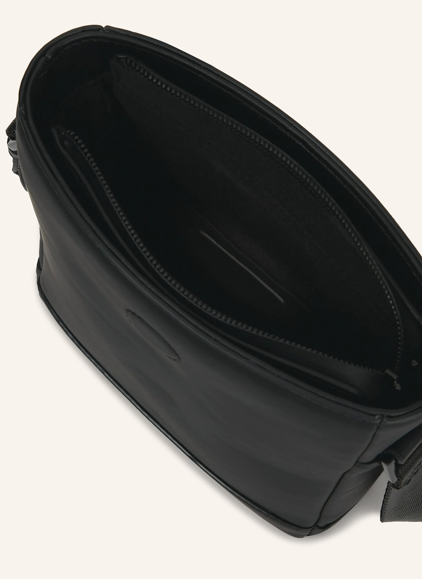 KARL LAGERFELD JEANS Umhängetasche: SCHWARZ