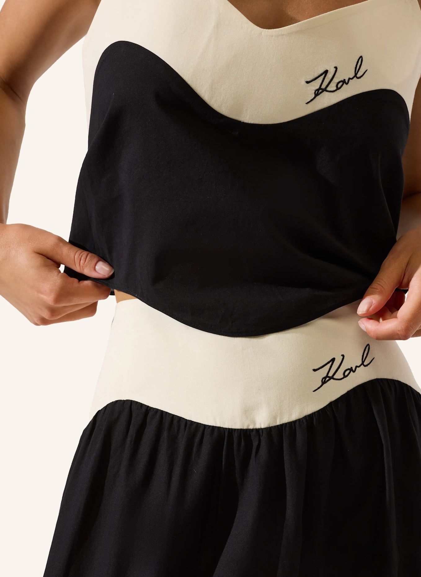KARL LAGERFELD Strandkleid: SCHWARZ