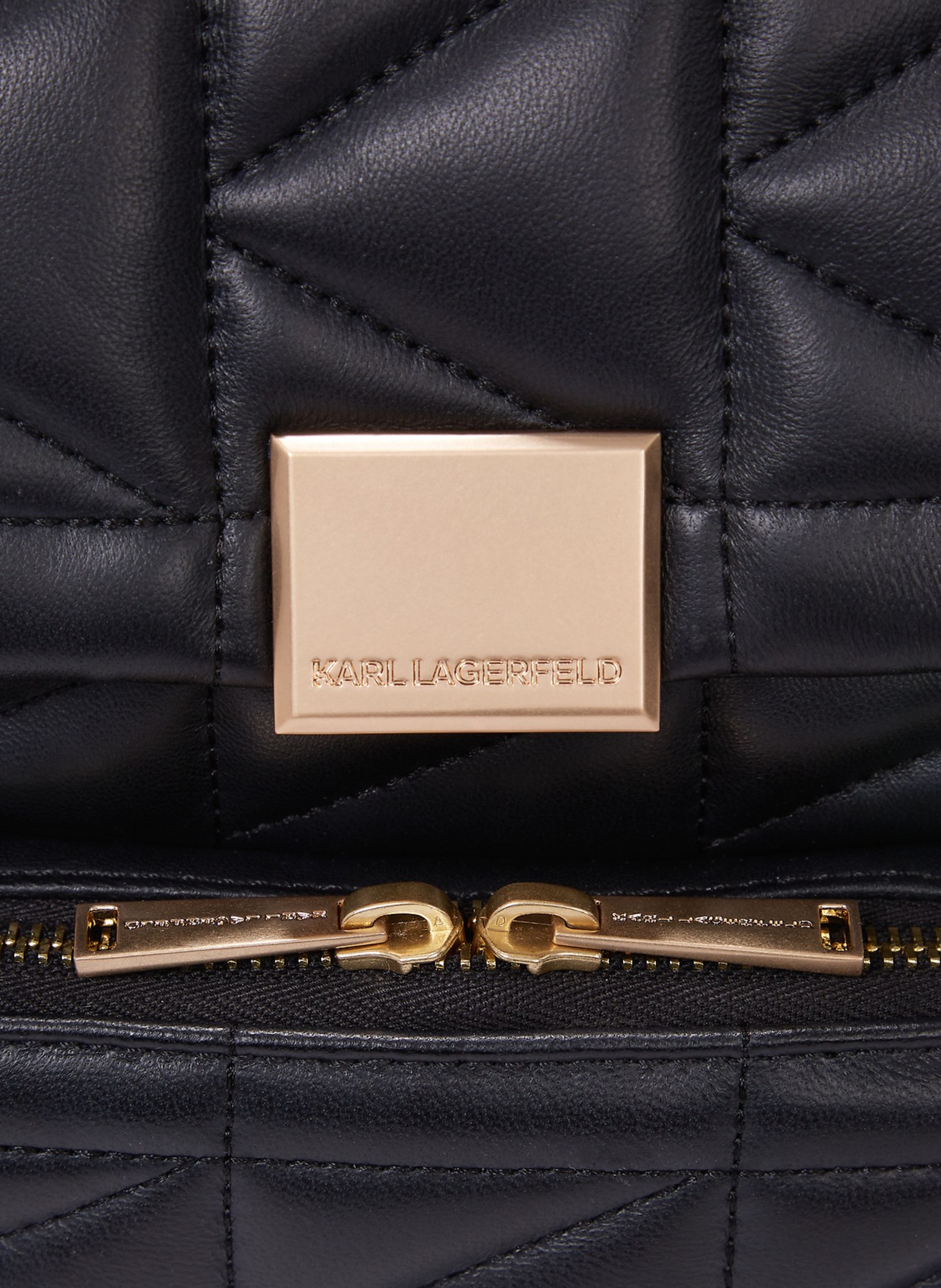 KARL LAGERFELD K/KUILT KLEINER RUCKSACK: SCHWARZ