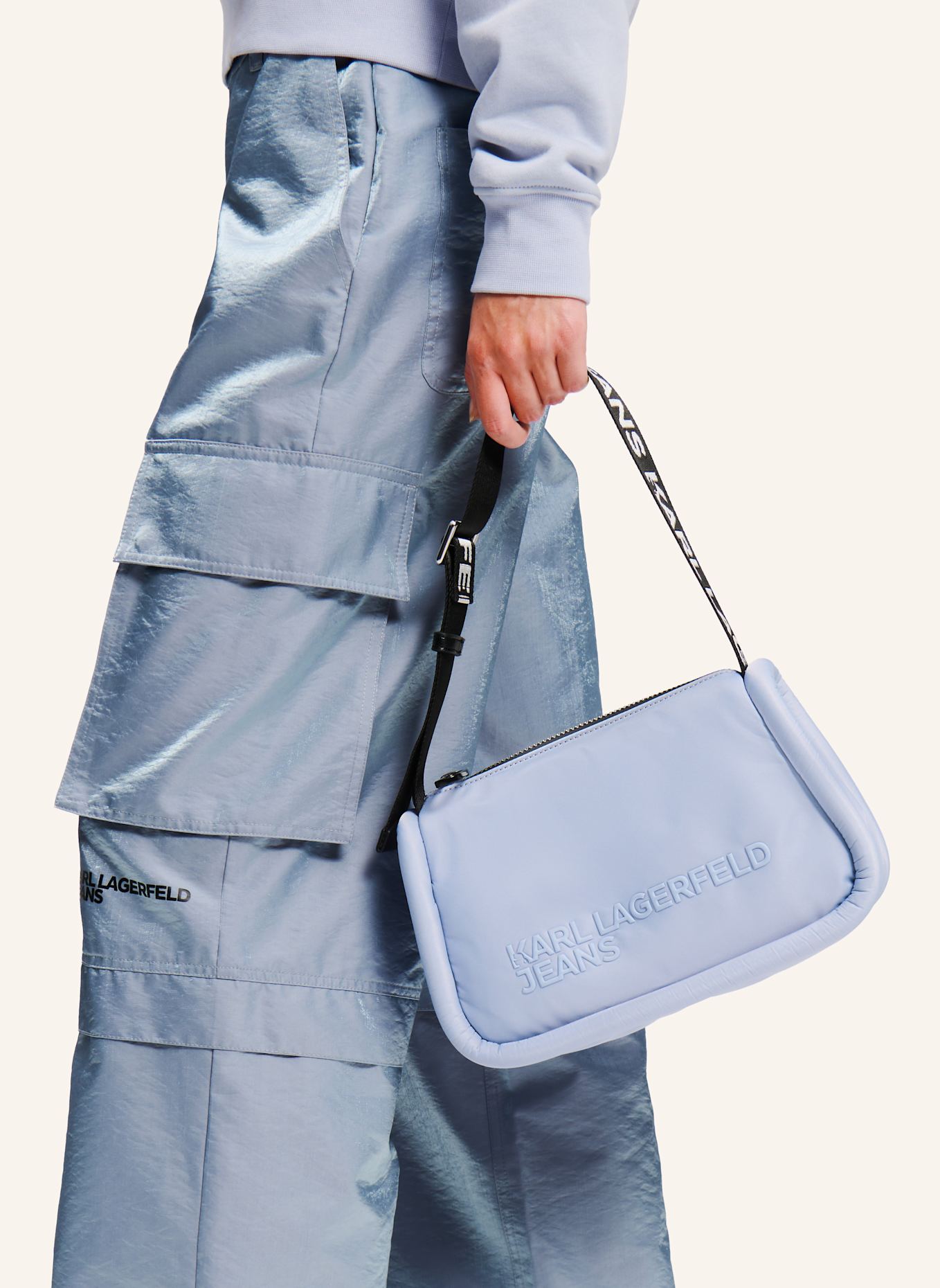 KARL LAGERFELD JEANS Schultertasche, Farbe: HELLBLAU (Bild 5)