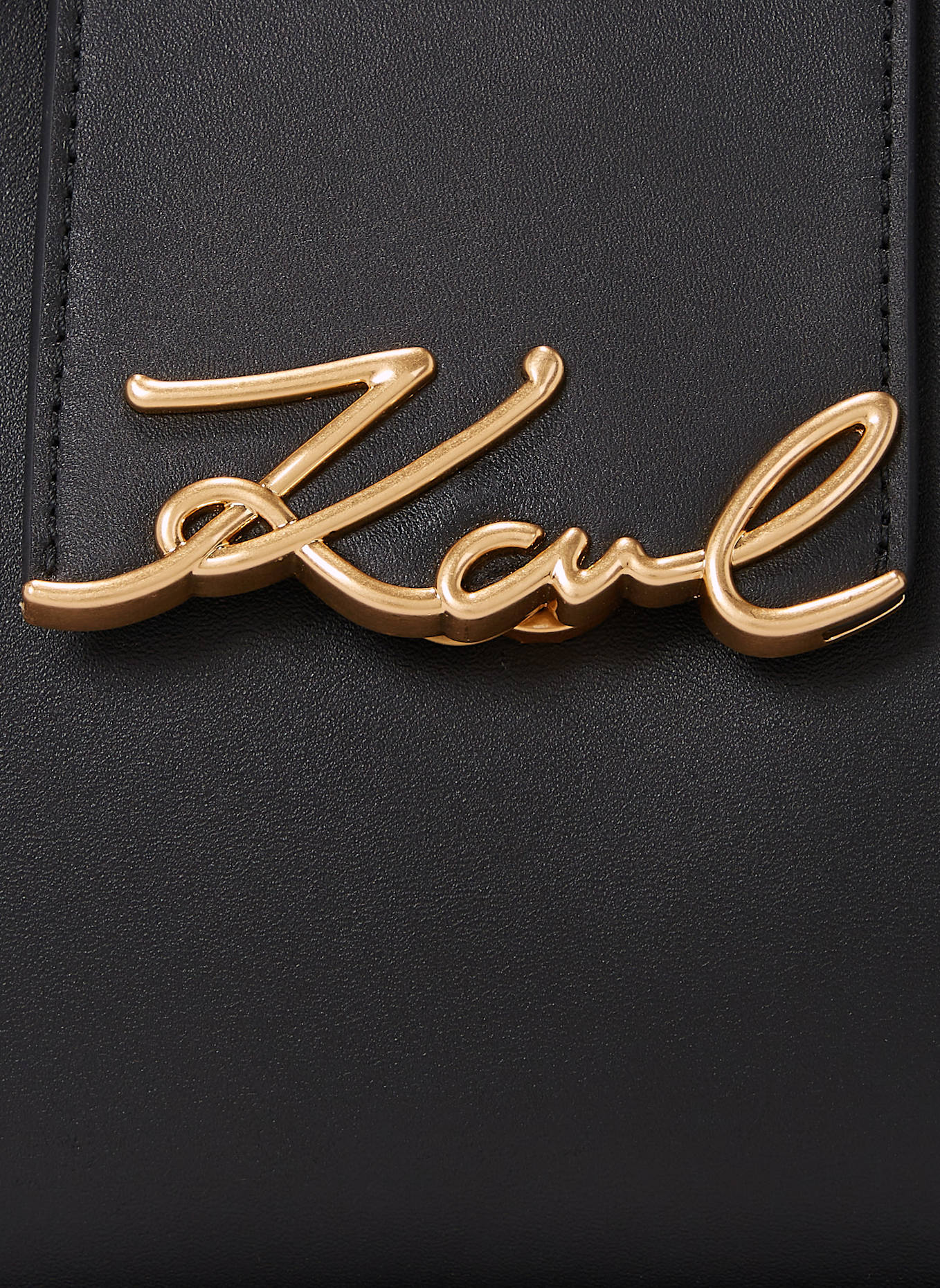 KARL LAGERFELD K/SIGNATURE KLEINE SCHULTERTASCHE, Farbe: SCHWARZ/ GOLD (Bild 4)