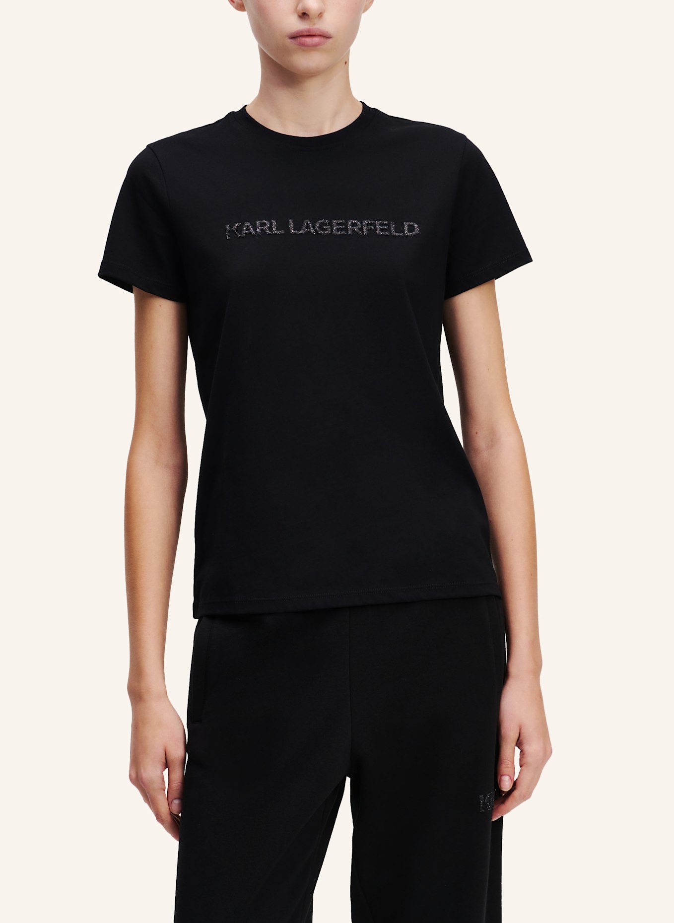 KARL LAGERFELD T-SHIRT MIT GLITZERNDEM KARL-LOGO, Farbe: SCHWARZ (Bild 5)