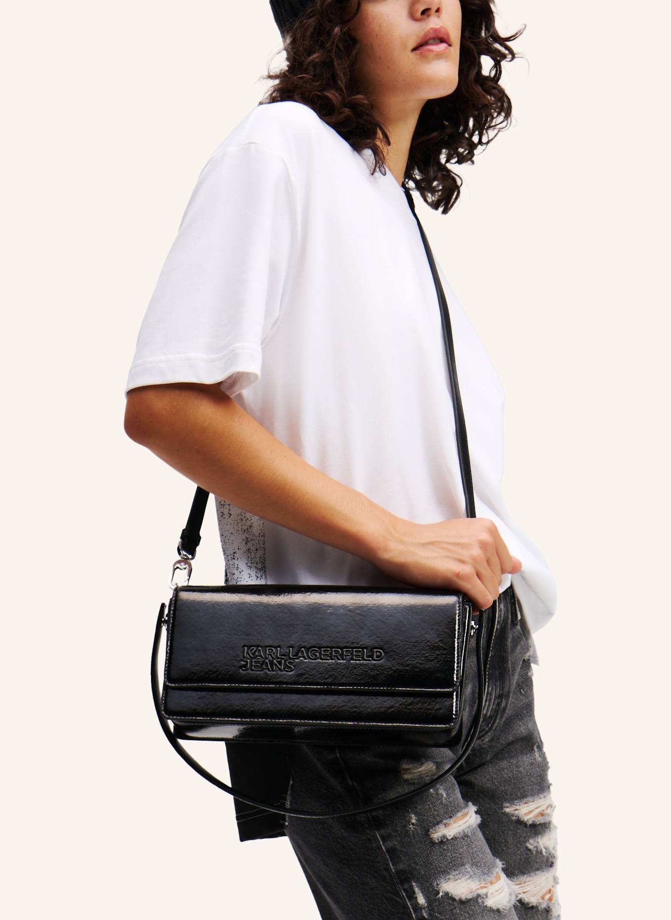 KARL LAGERFELD JEANS FAUX-LEATHER CROSSBODY BAG, Farbe: SCHWARZ (Bild 5)