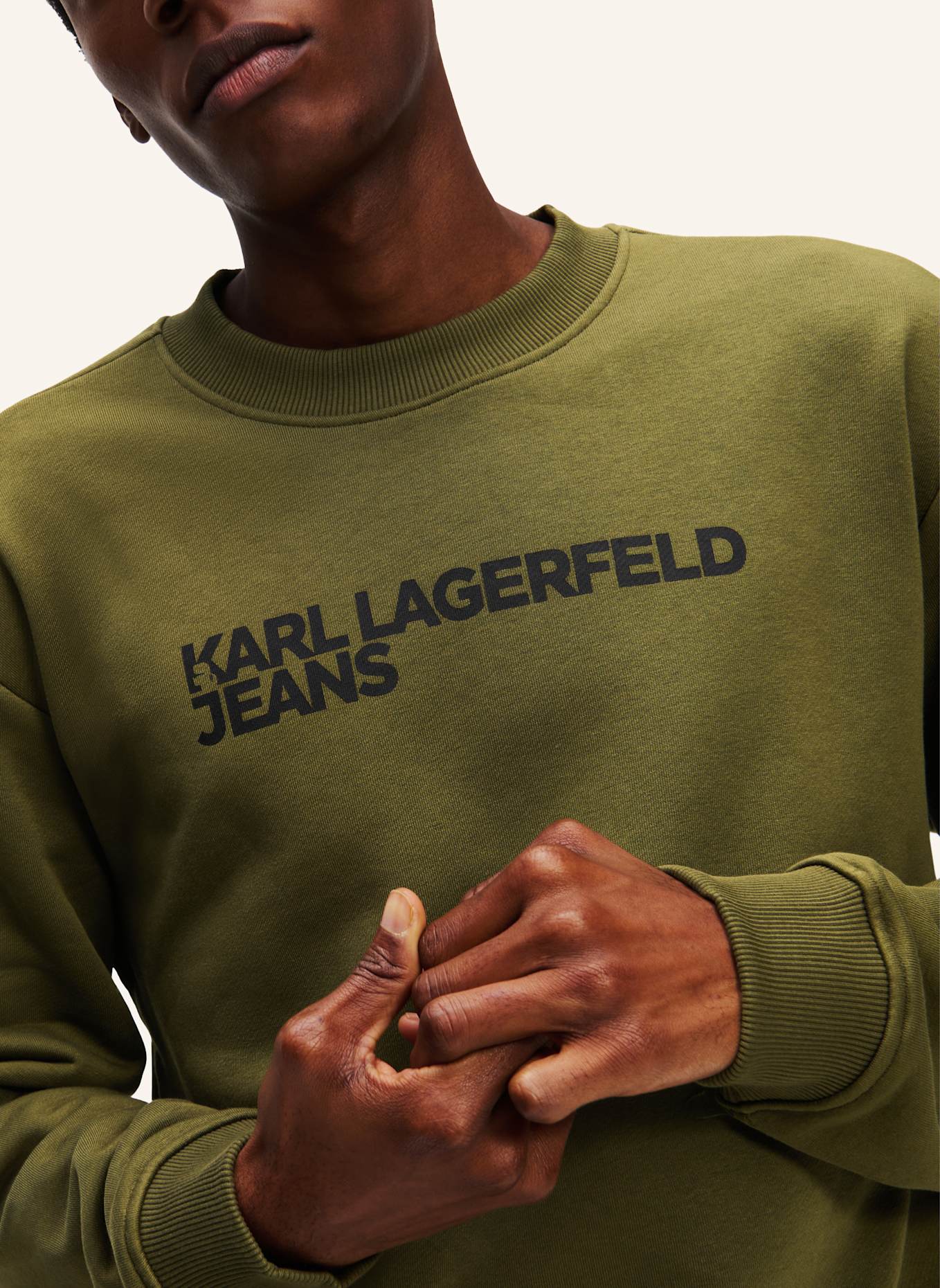 KARL LAGERFELD JEANS KLJ SWEATSHIRT MIT LOGO, Farbe: OLIV (Bild 4)