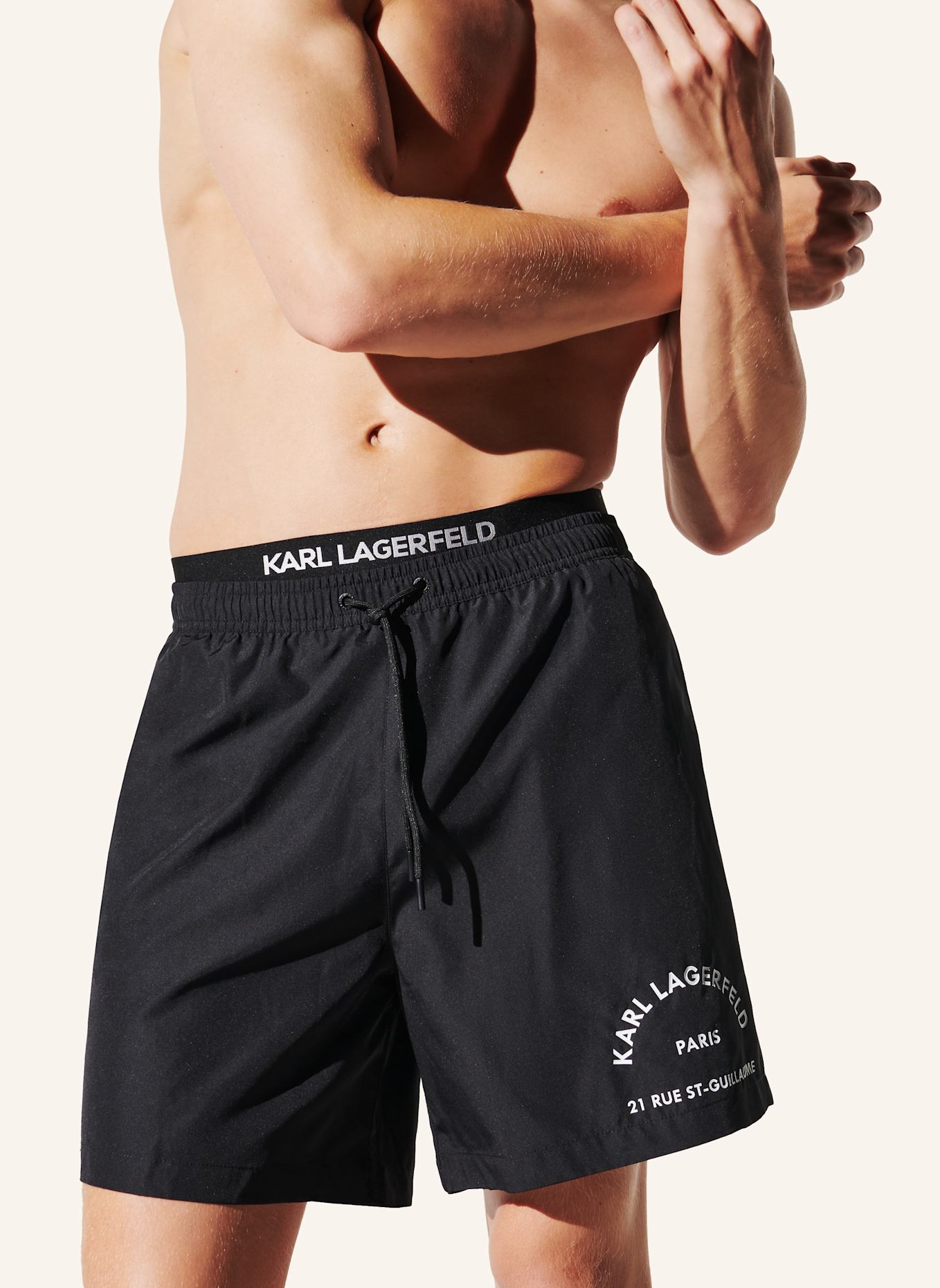 KARL LAGERFELD Badeshorts, Farbe: SCHWARZ (Bild 4)