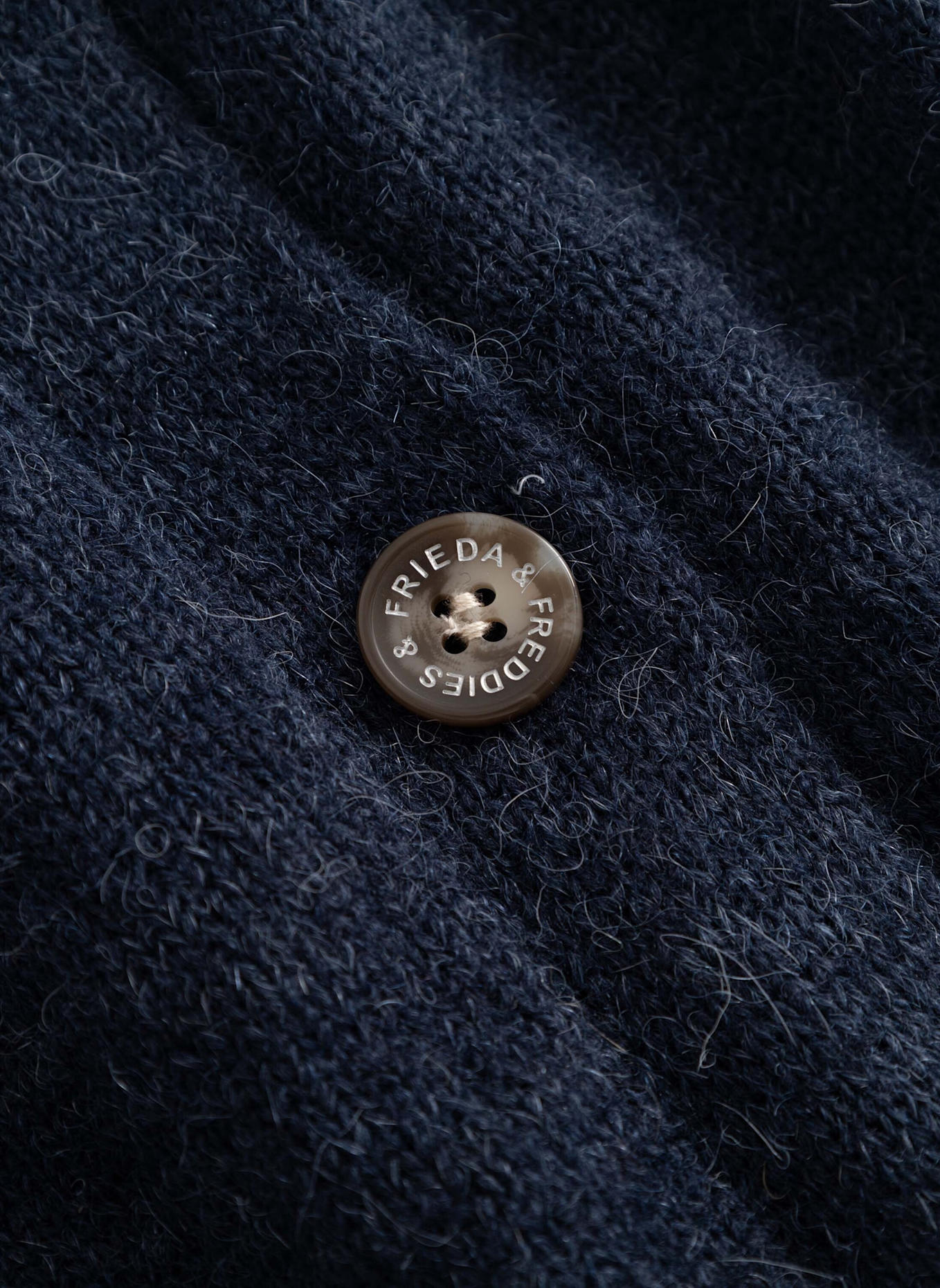 FRIEDA & FREDDIES Strickjacke: DUNKELBLAU