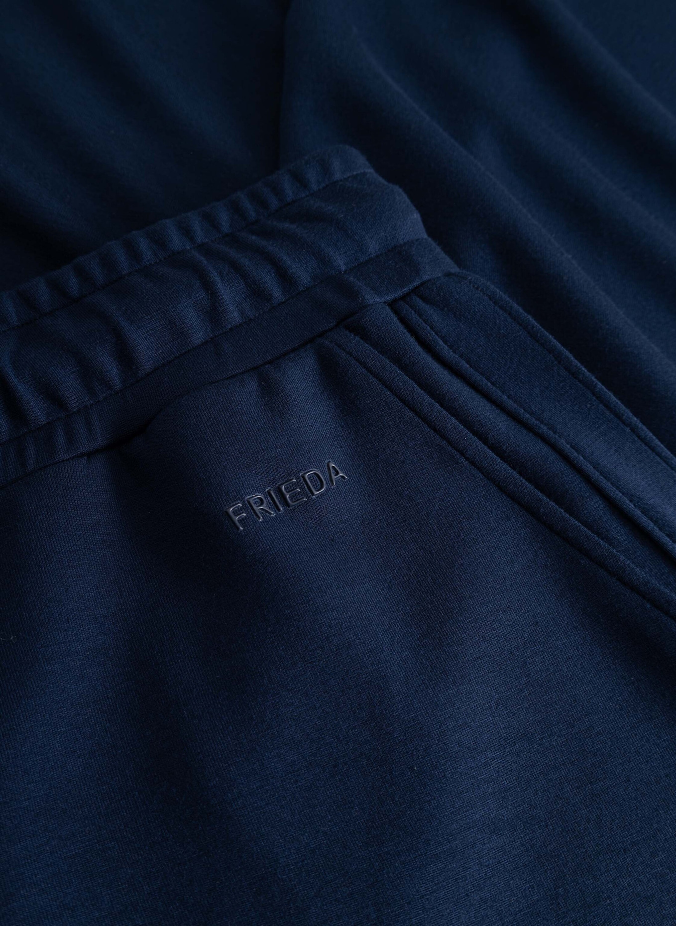 FRIEDA & FREDDIES Hose im Jogging-Stil mit Biesen: BEIGE