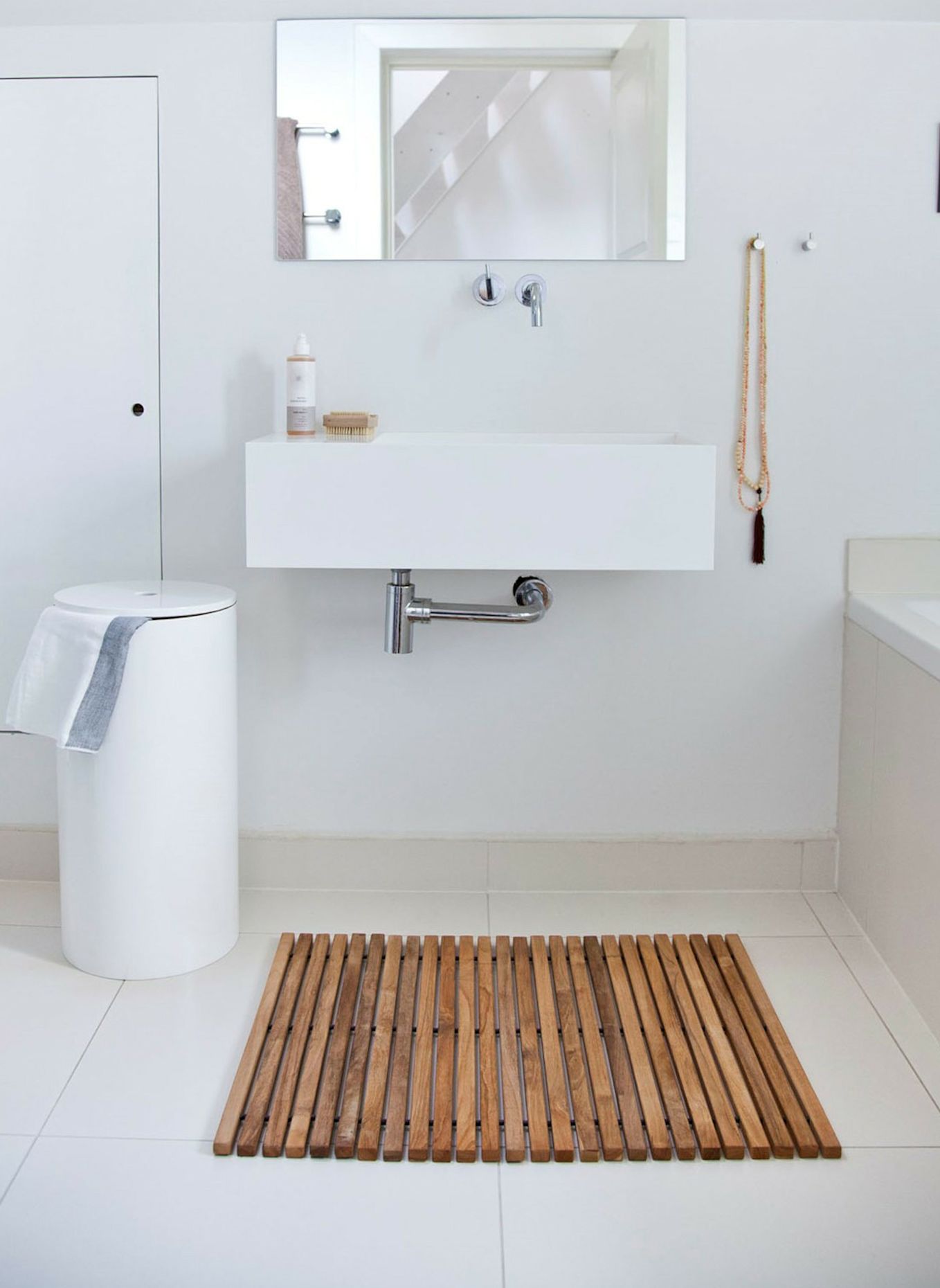 cinas Bath mat BATH: BROWN