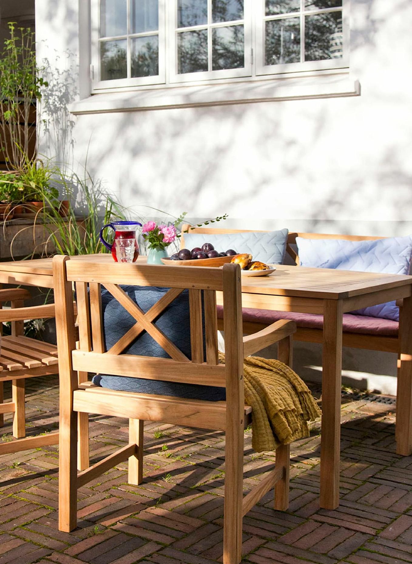 cinas Gartentisch ROSENBORG: BRAUN