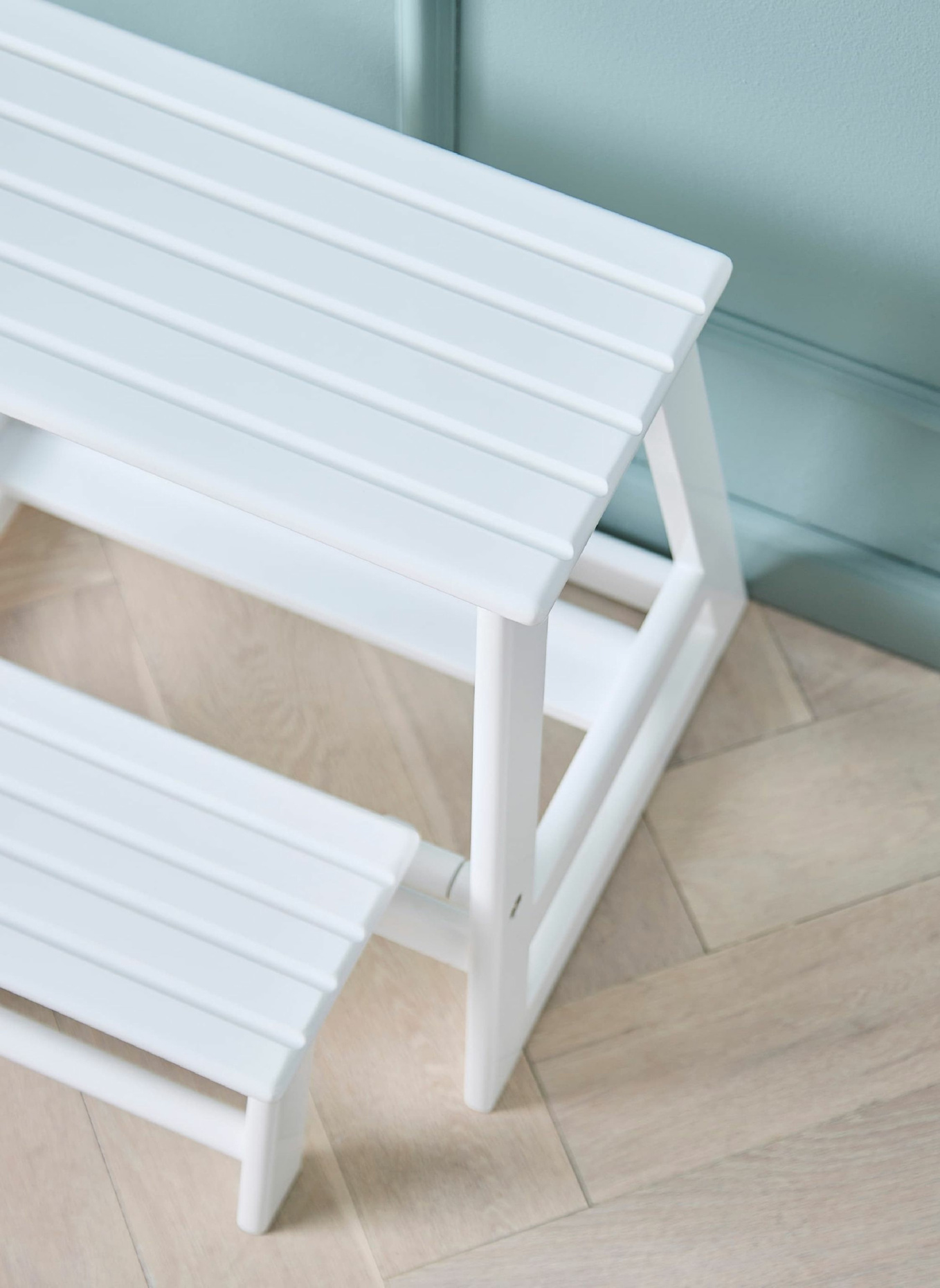 cinas Stehleiter SKALA: WEISS