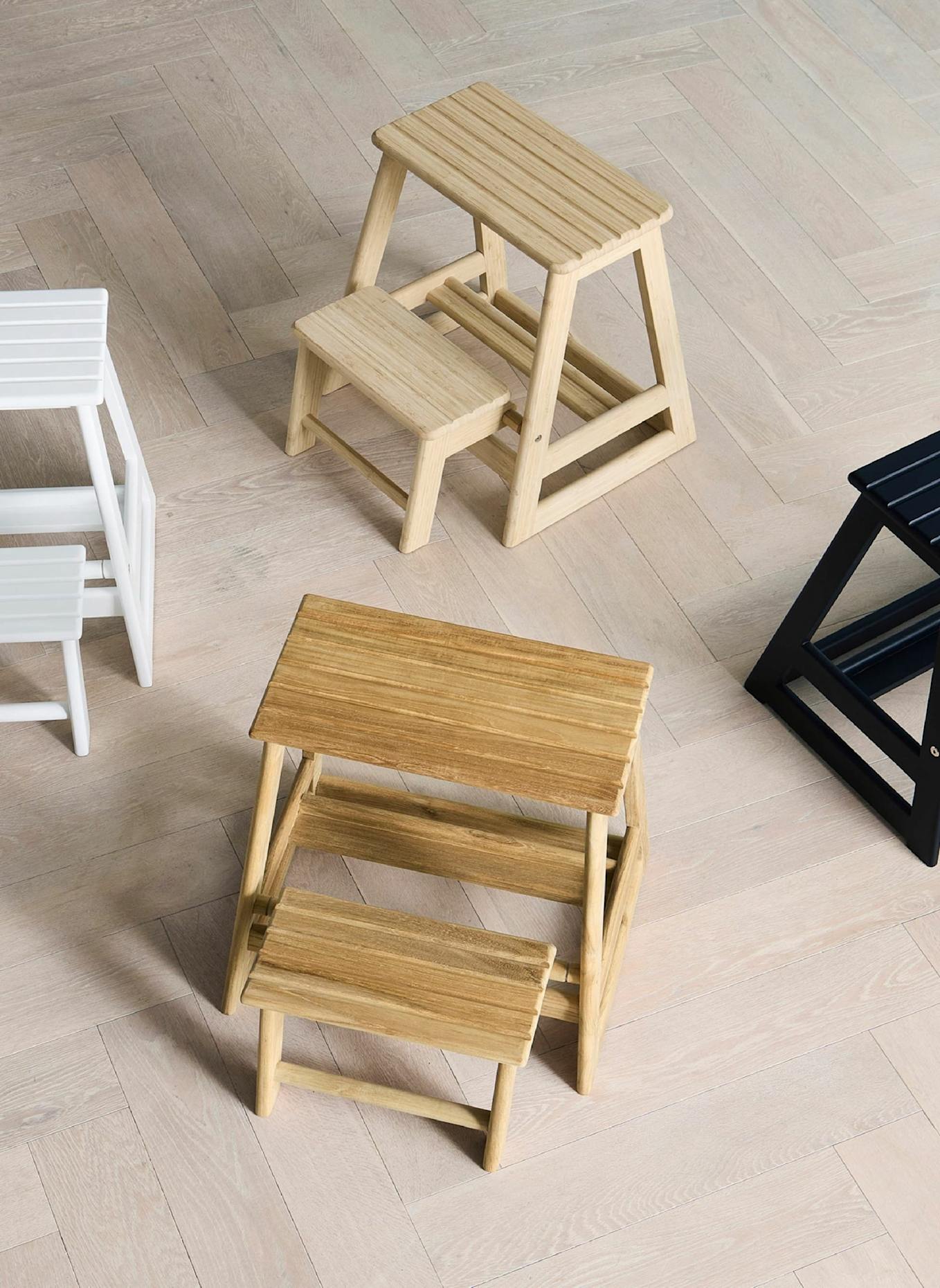 cinas Stehleiter SKALA: HELLBRAUN