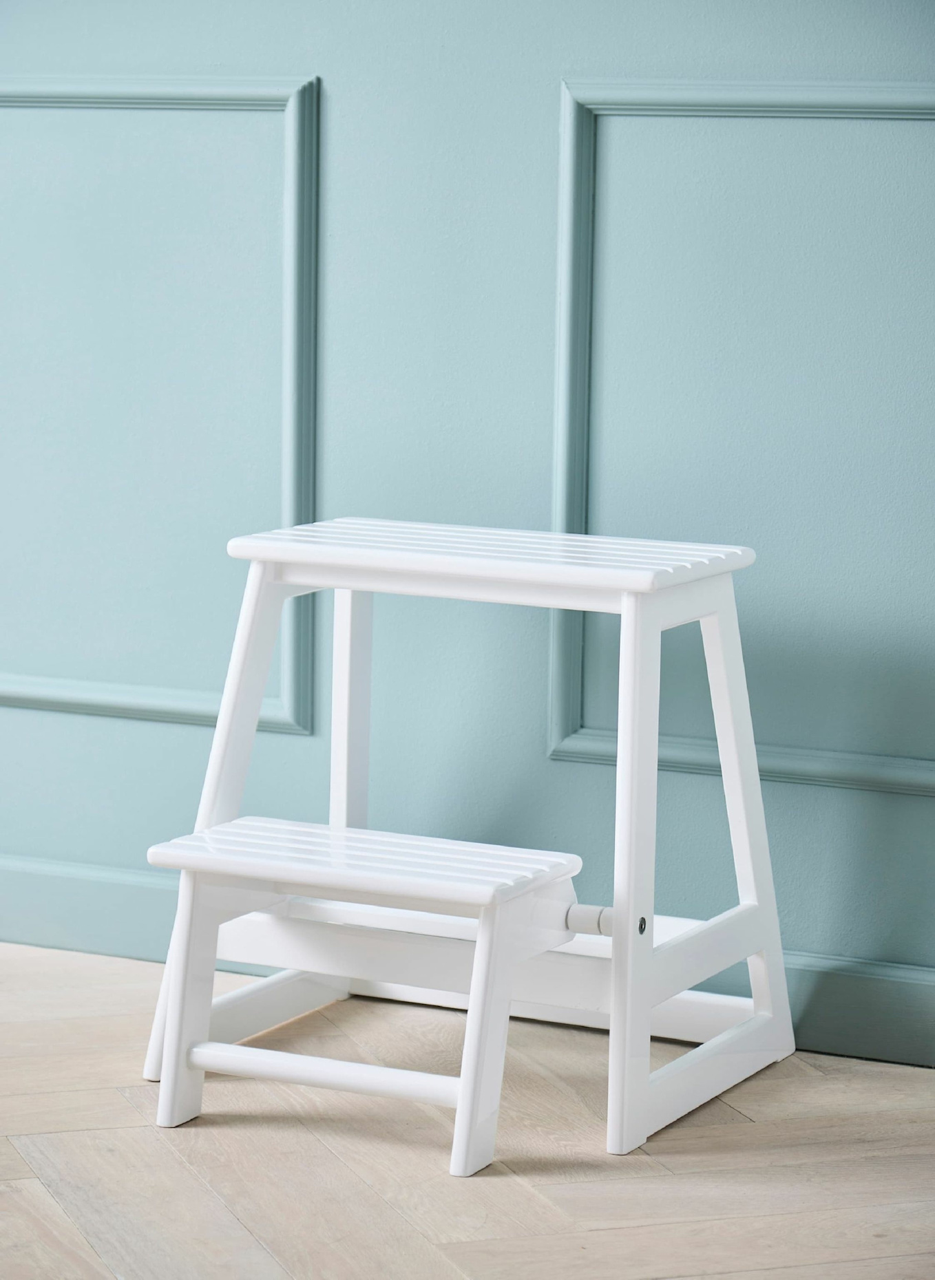 cinas Stehleiter SKALA: WEISS