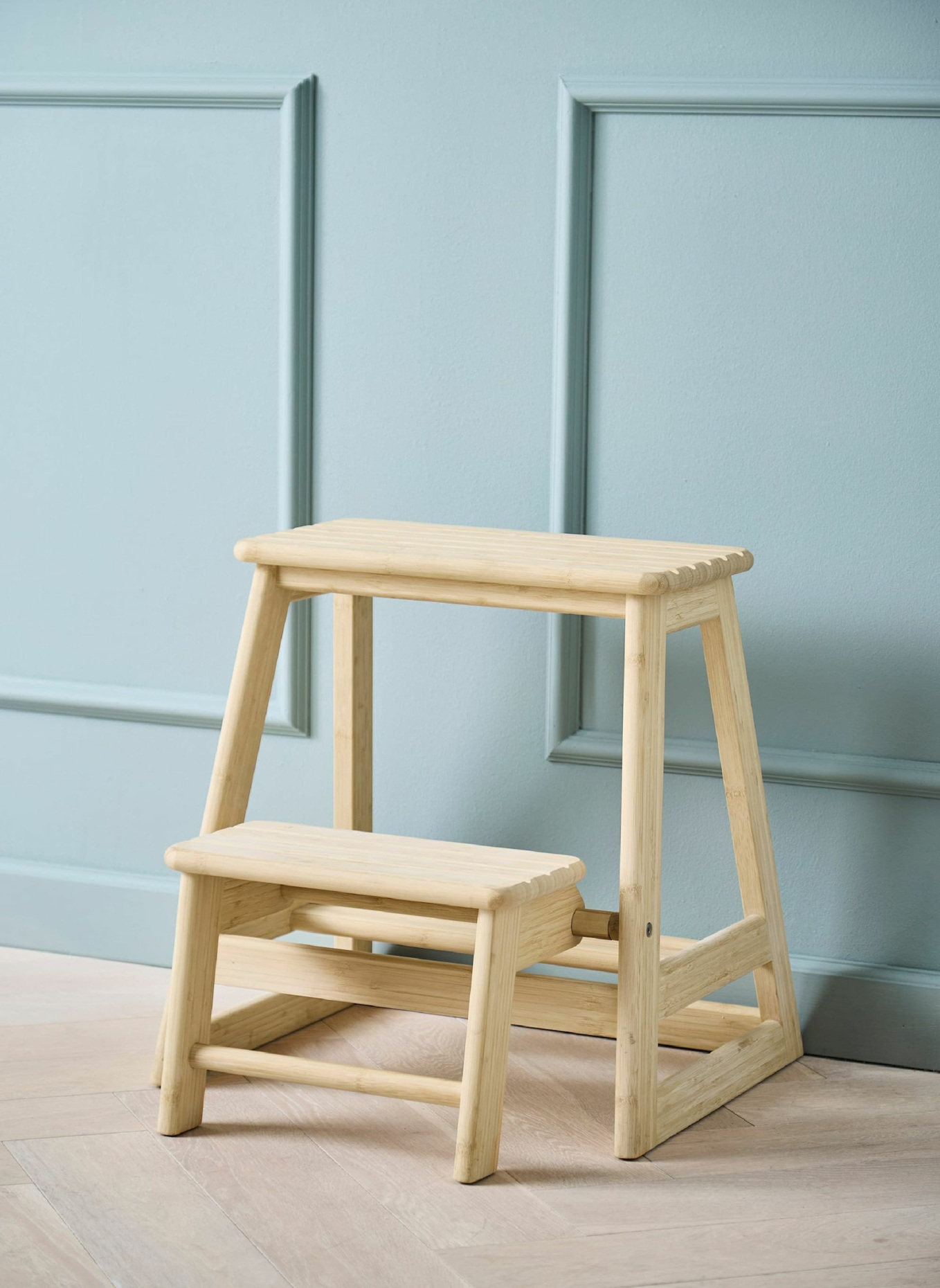 cinas Stehleiter SKALA: HELLBRAUN