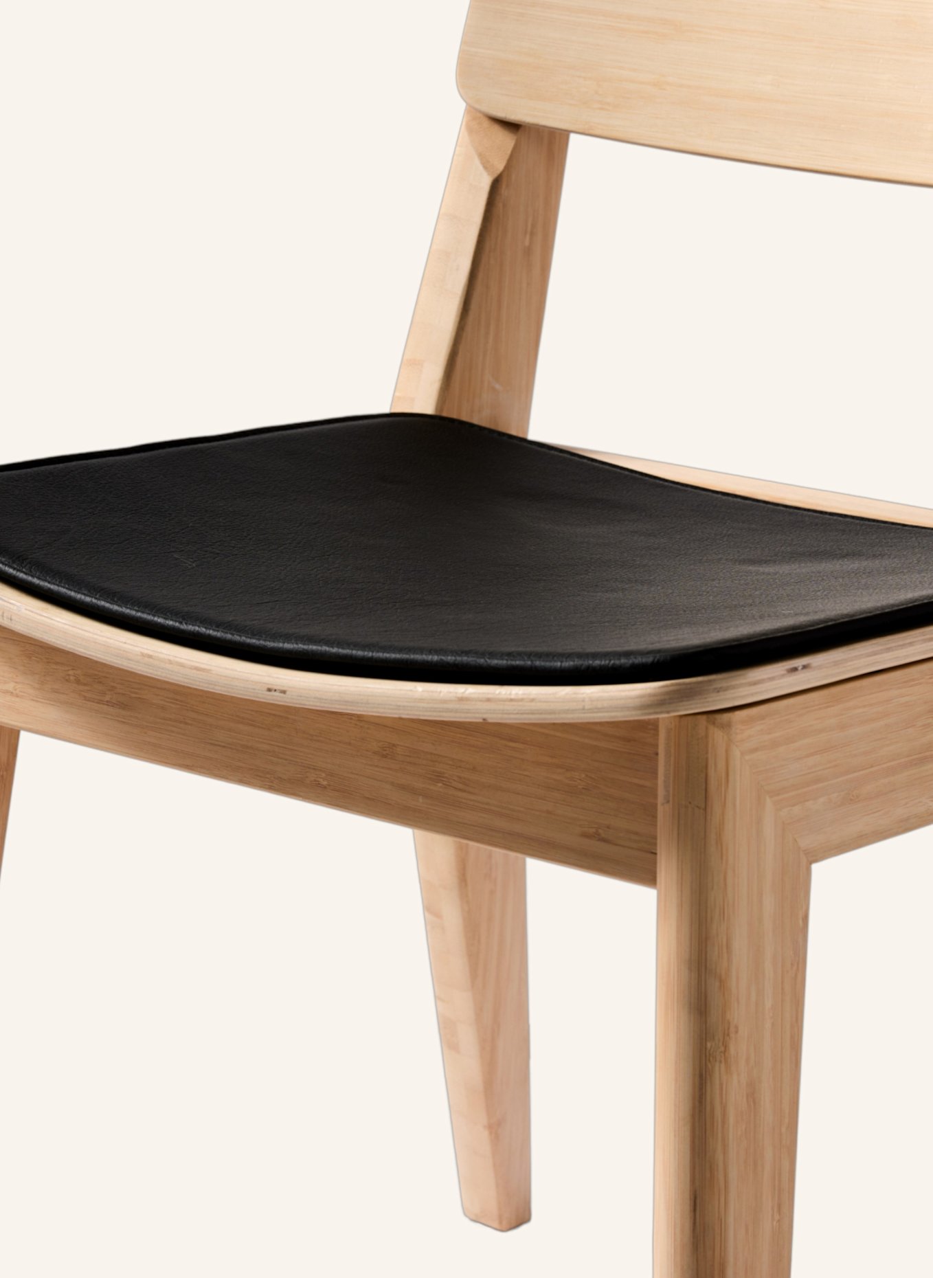 cinas Stuhlkissen ELVO: SCHWARZ