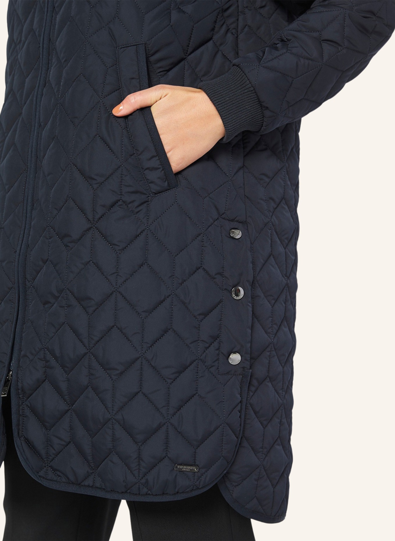 ILSE JACOBSEN Steppmantel: DUNKELBLAU