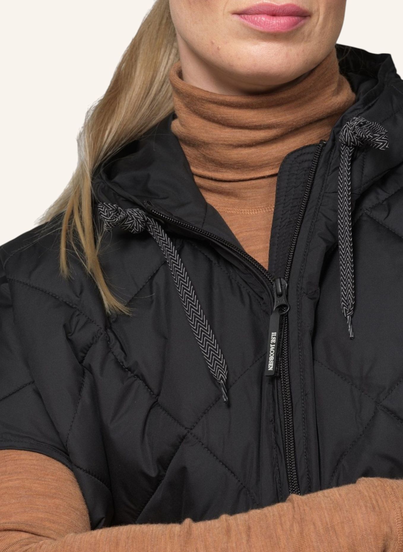 ILSE JACOBSEN Cape PEPPY12: SCHWARZ