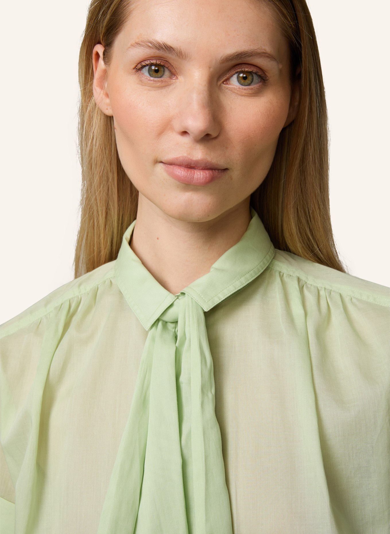 windsor. Bluse mit abnehmbarer Schluppe, Farbe: HELLGRÜN (Bild 3)