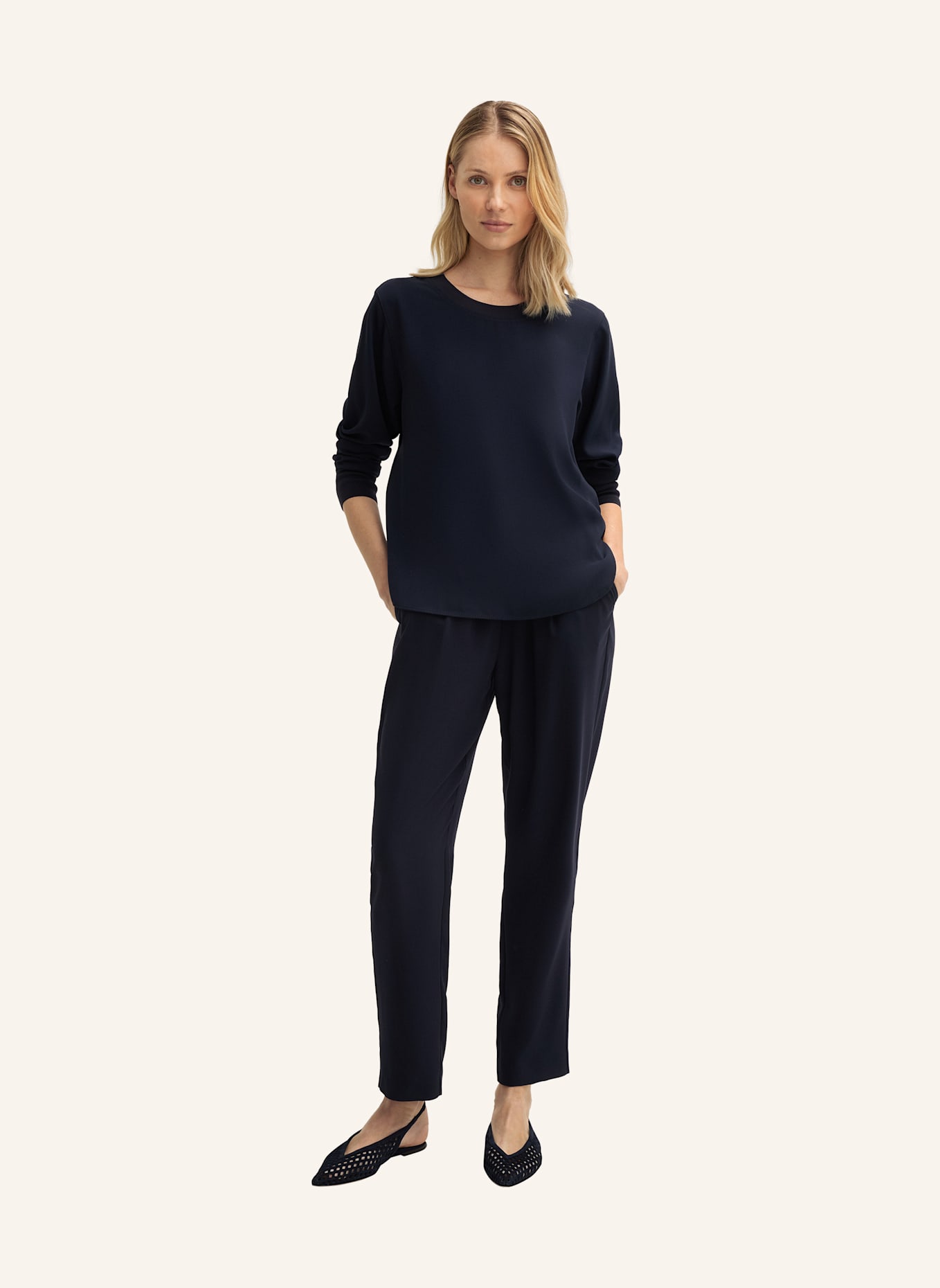 windsor. Bluse: DUNKELBLAU