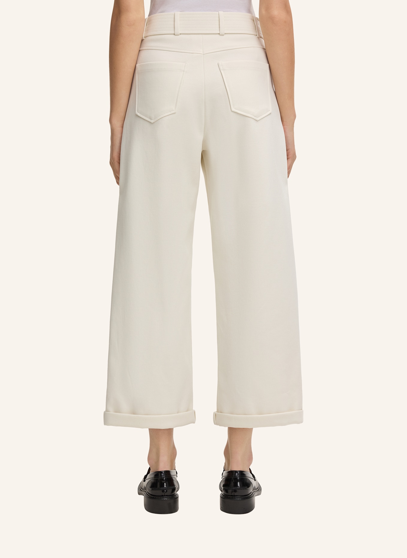 windsor. Hose: WEISS