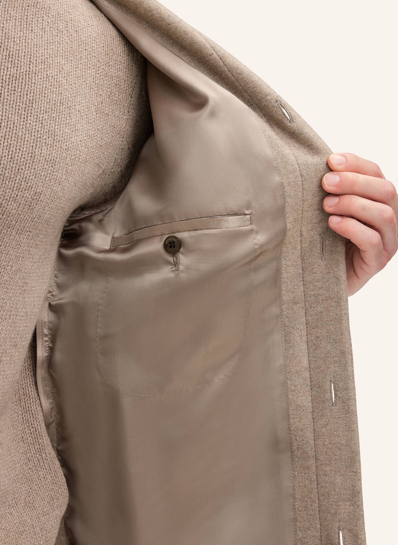 windsor. Overshirt: BEIGE