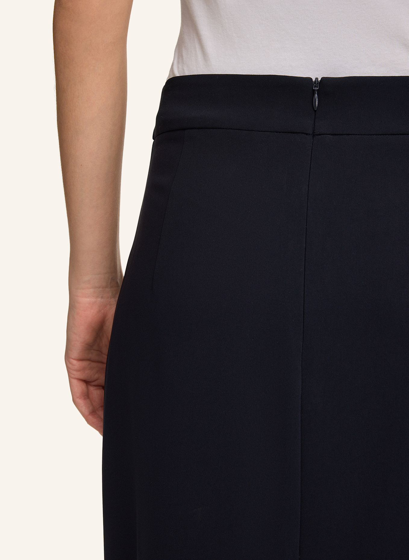 windsor. Rock: DUNKELBLAU