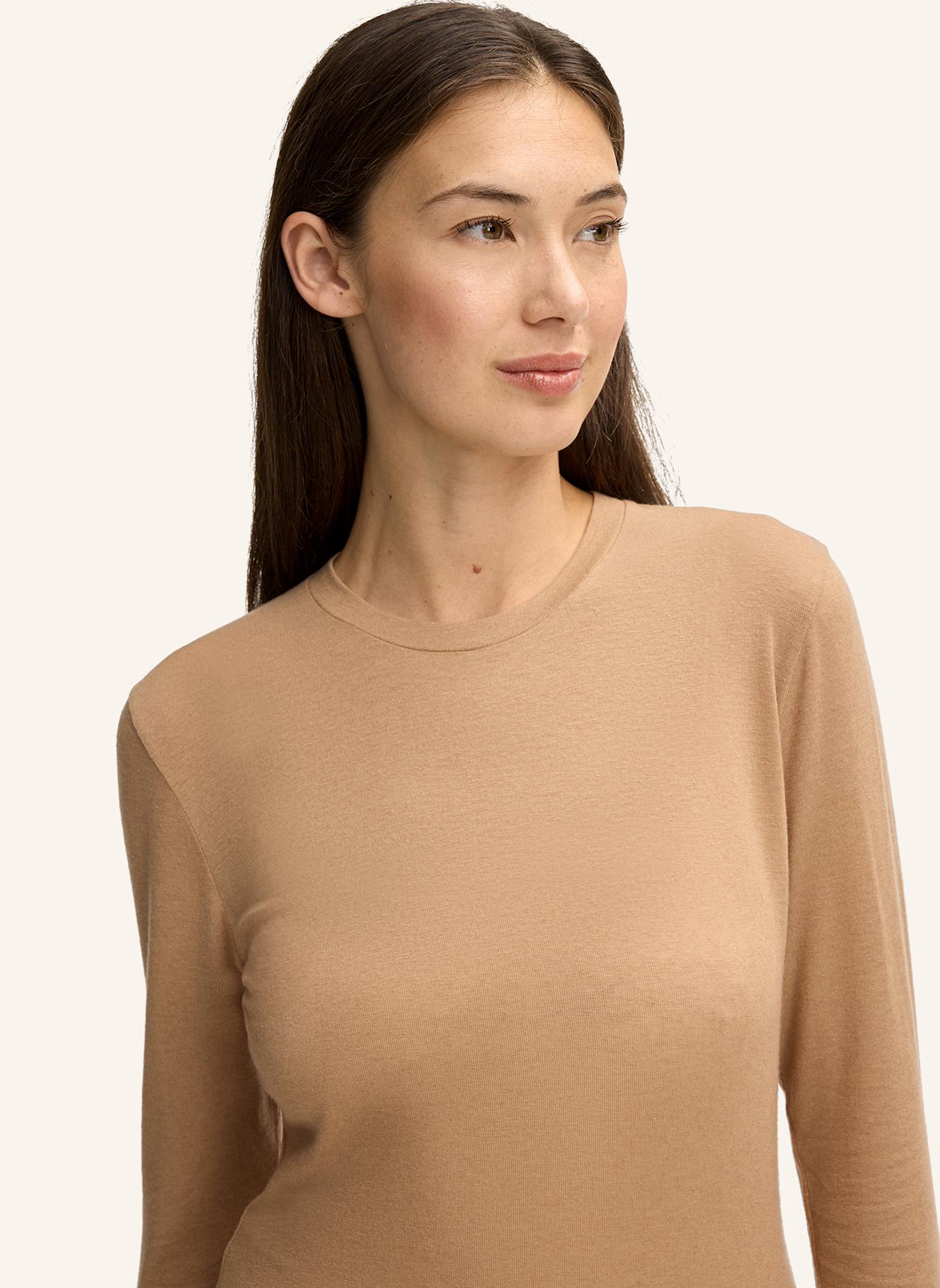 windsor. Longsleeve: BRAUN