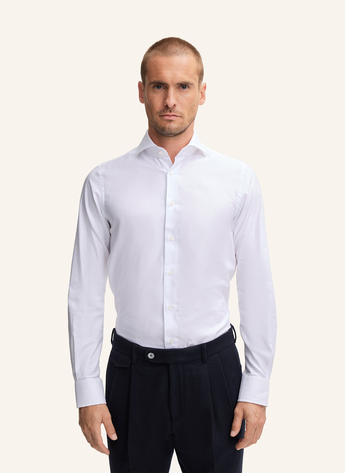 windsor. Hemd: WEISS