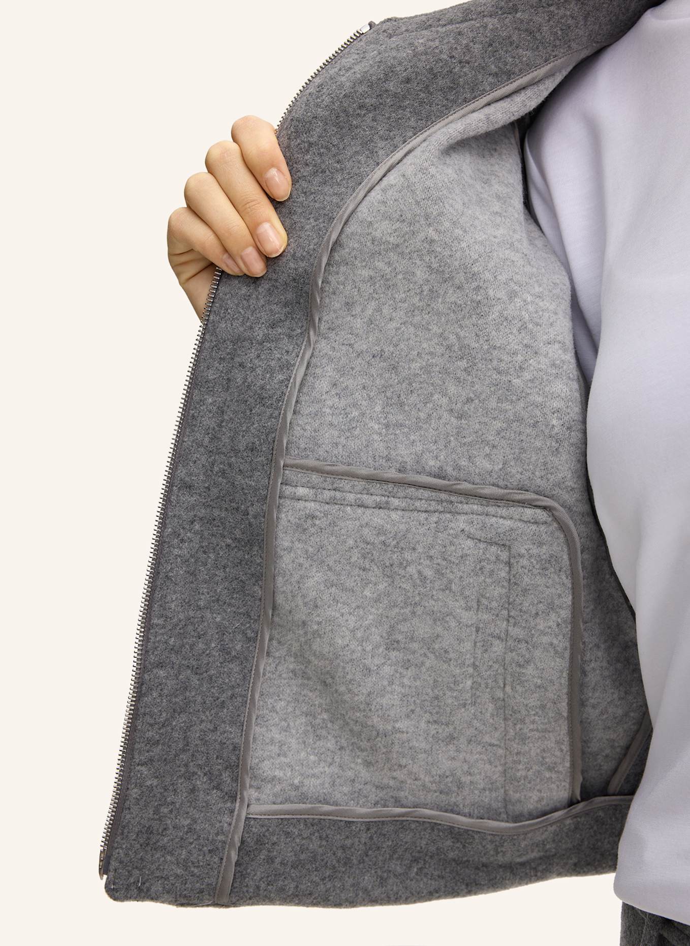 windsor. Jacke: GRAU