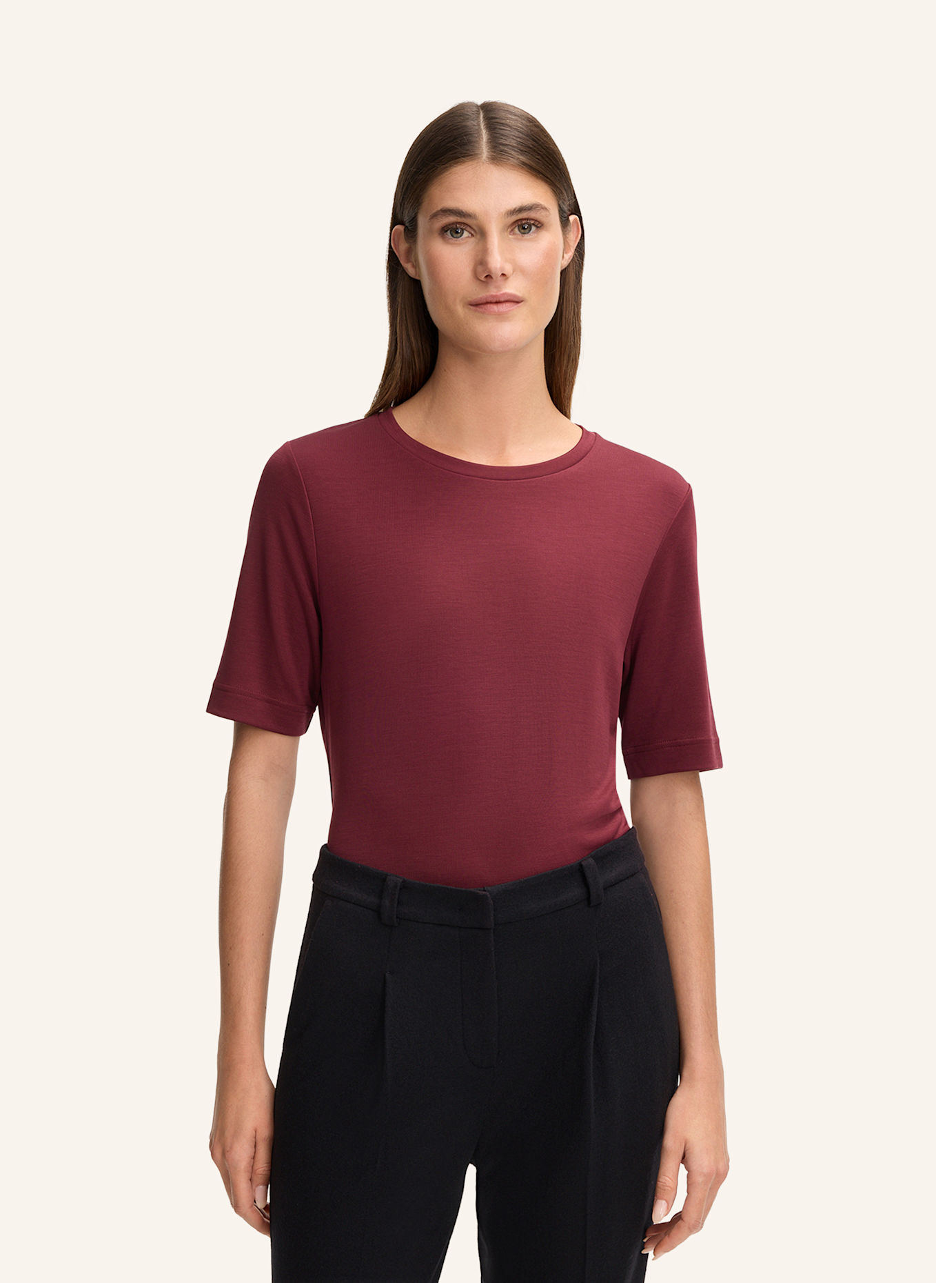 windsor. T-Shirt: ROT