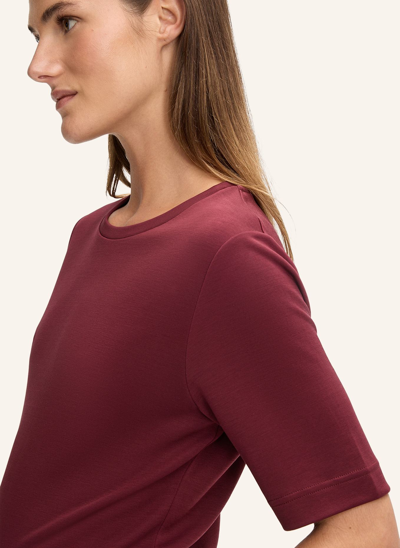 windsor. T-Shirt: ROT