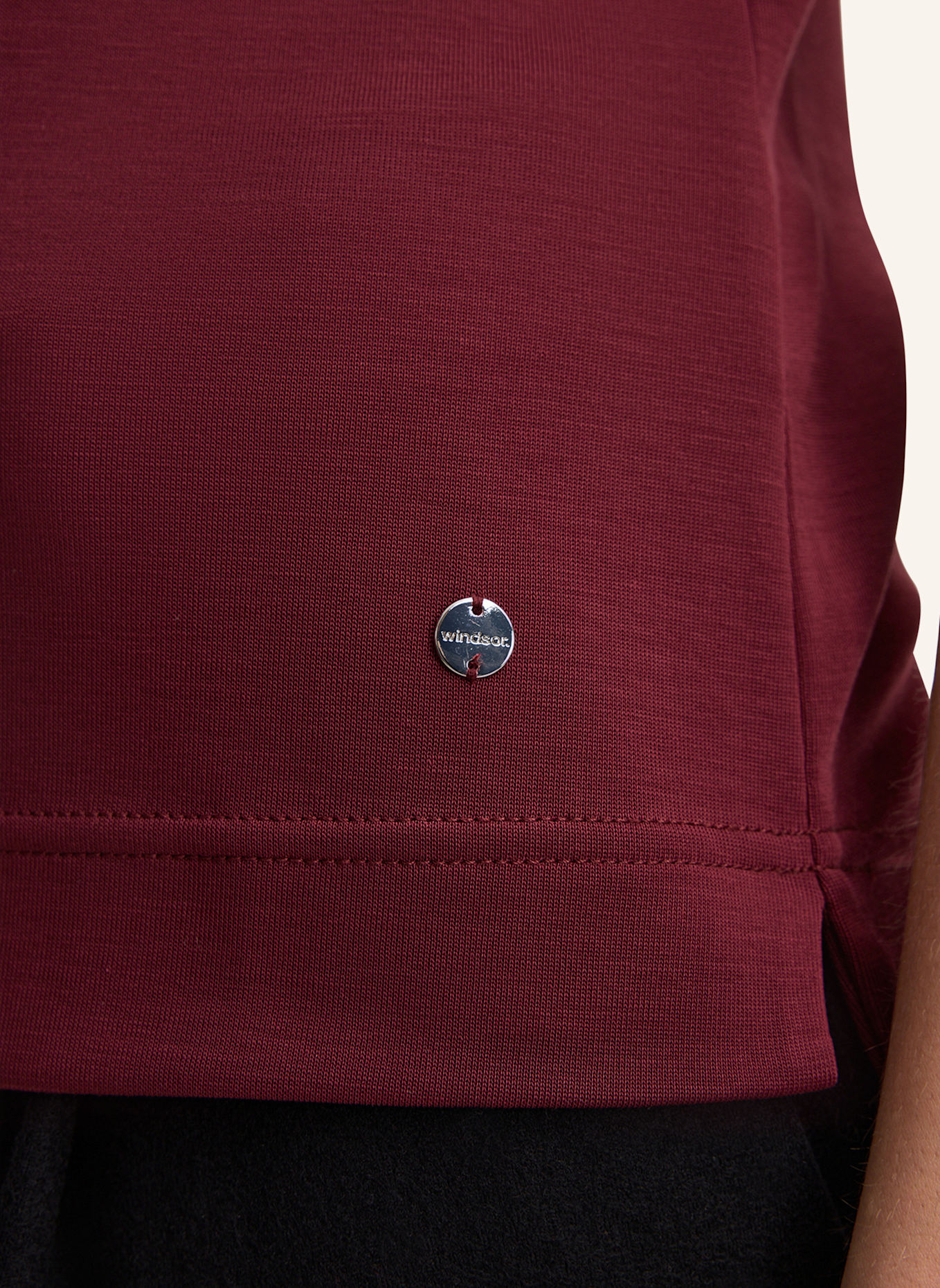 windsor. T-Shirt: ROT