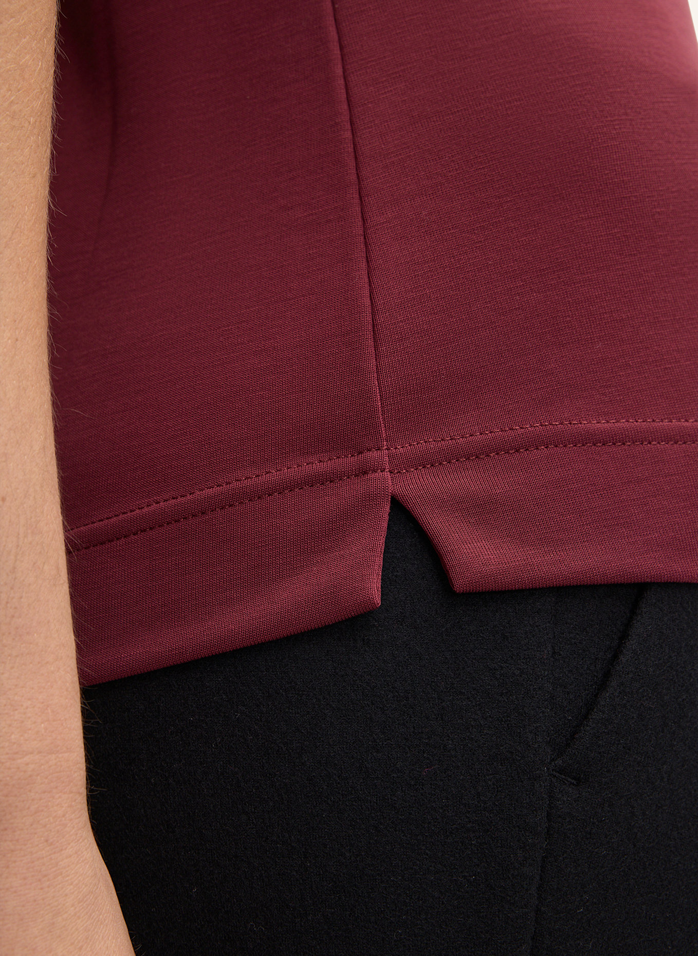 windsor. T-Shirt: ROT