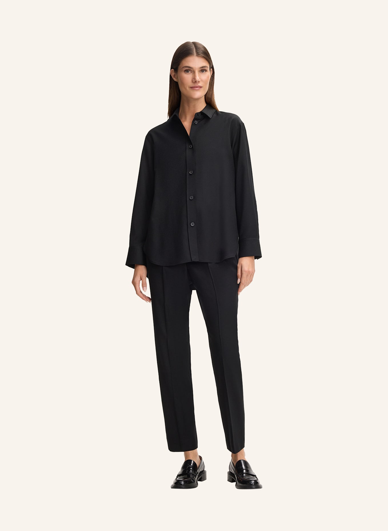 windsor. Bluse: SCHWARZ