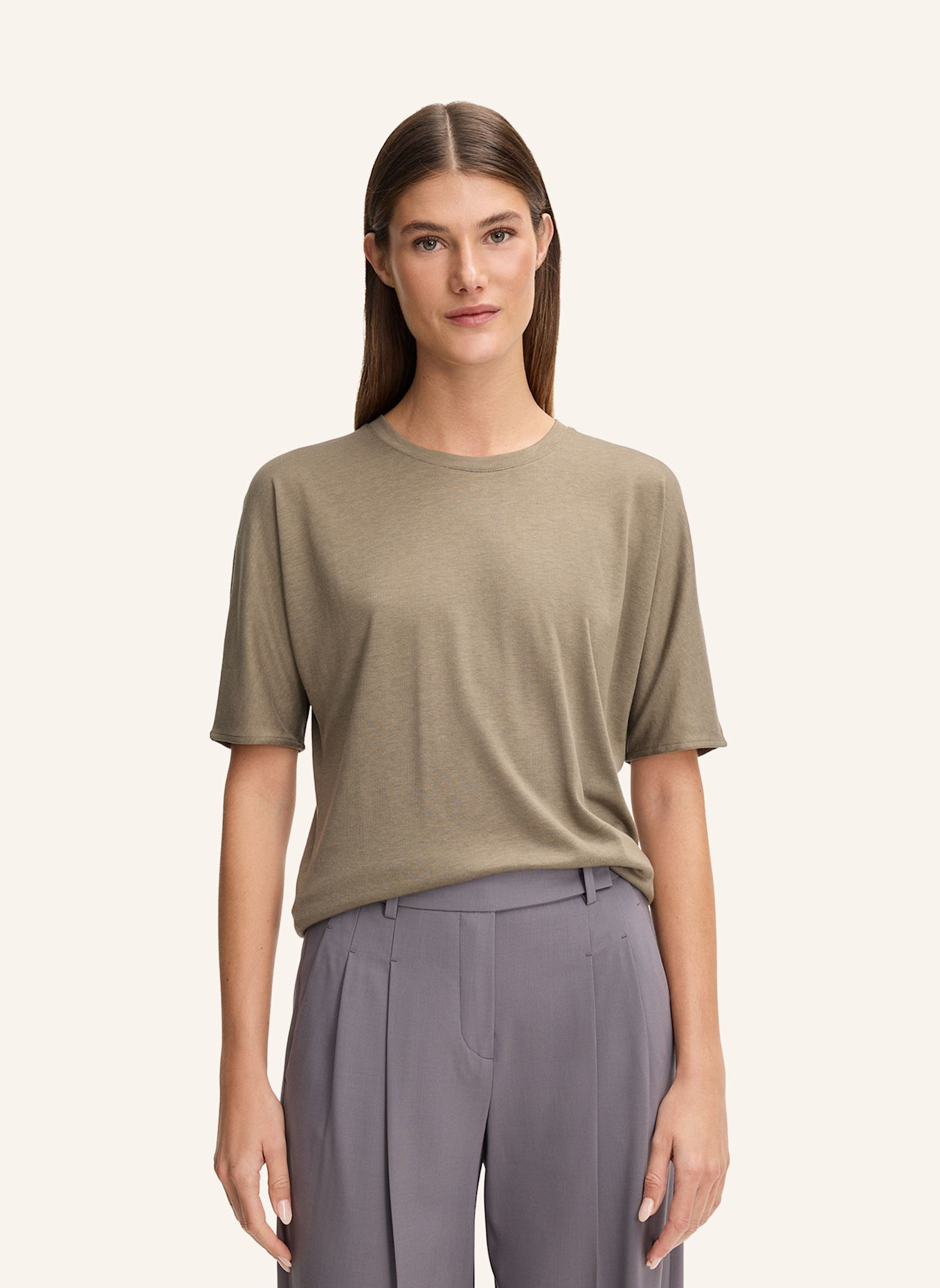 windsor. T-Shirt: OLIV