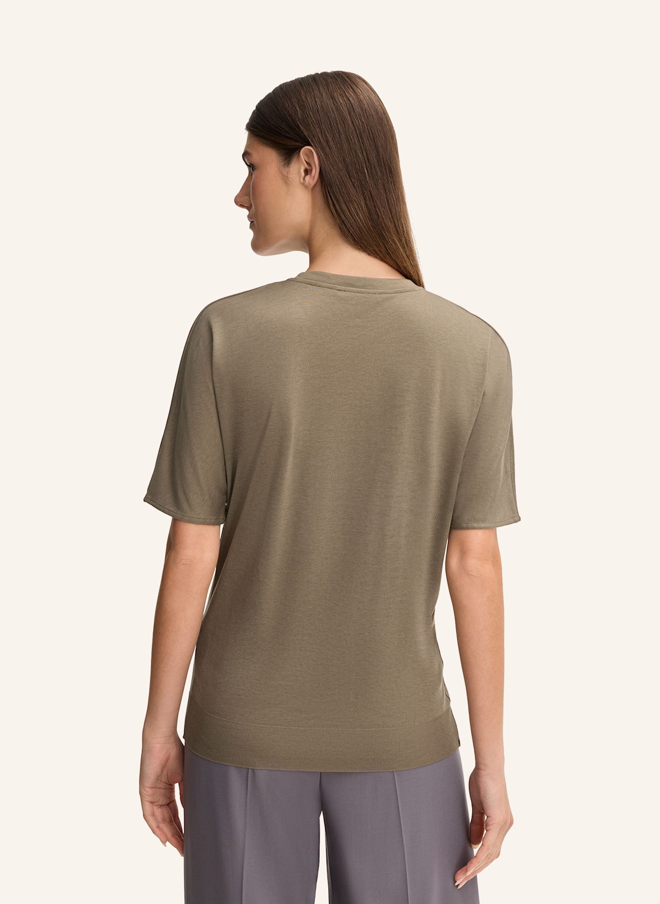 windsor. T-Shirt: OLIV